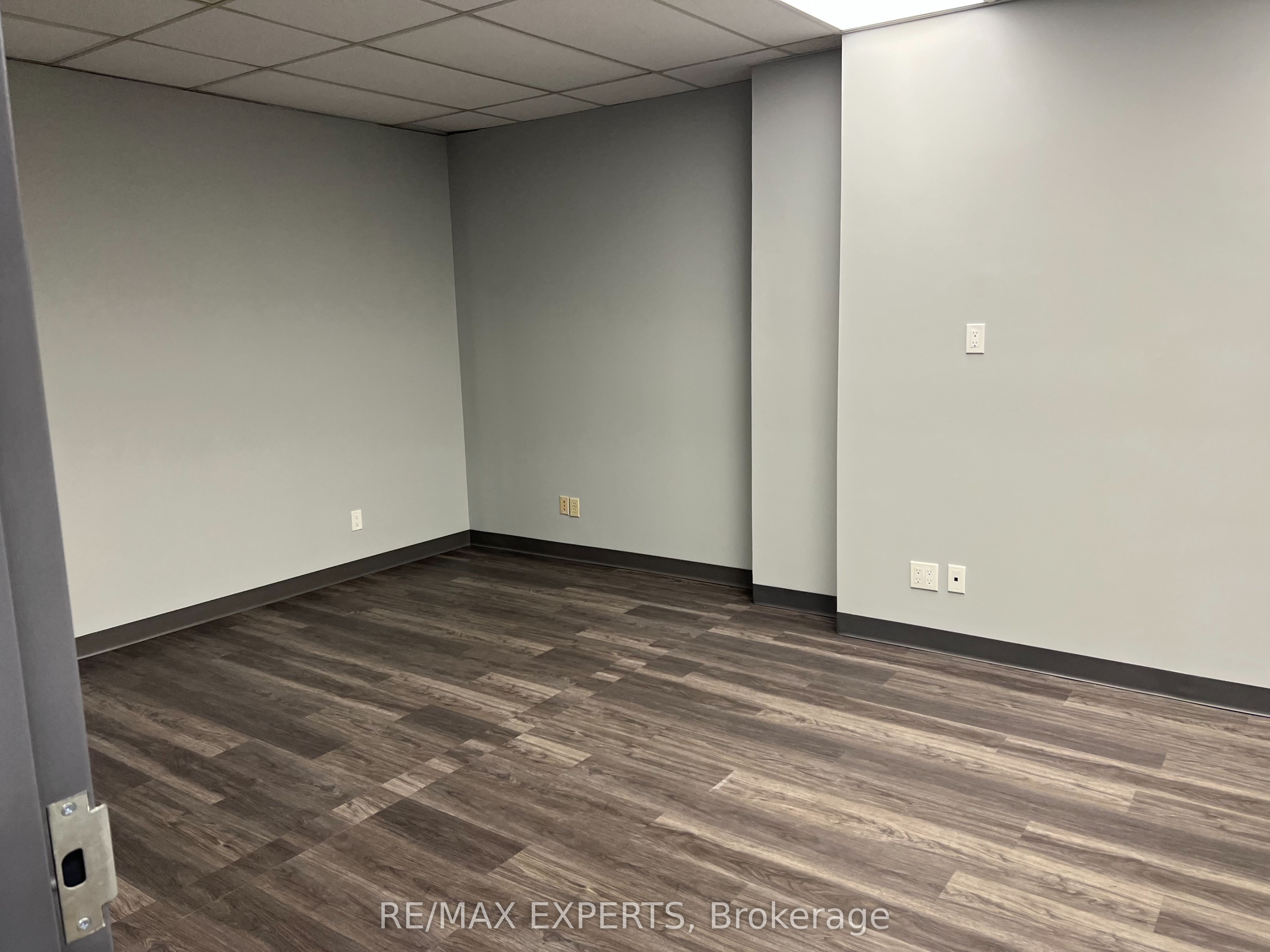 720 Spadina Avenue 315 Property Photo 7
