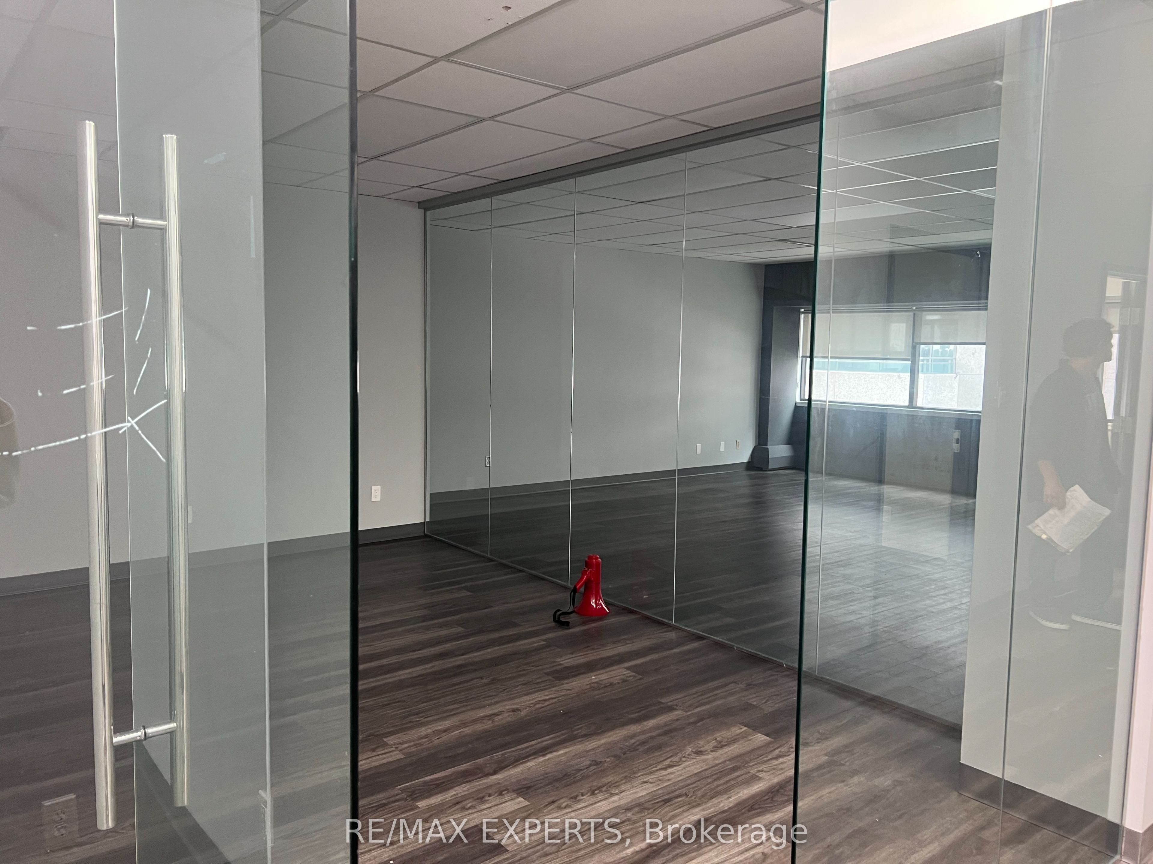 720 Spadina Avenue 315 Property Photo 8