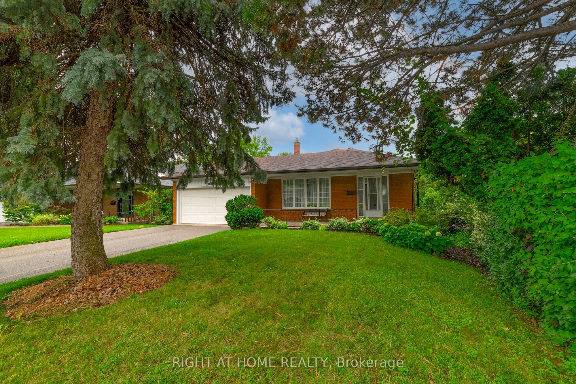 236 Shaughnessy Boulevard Property Photo 1