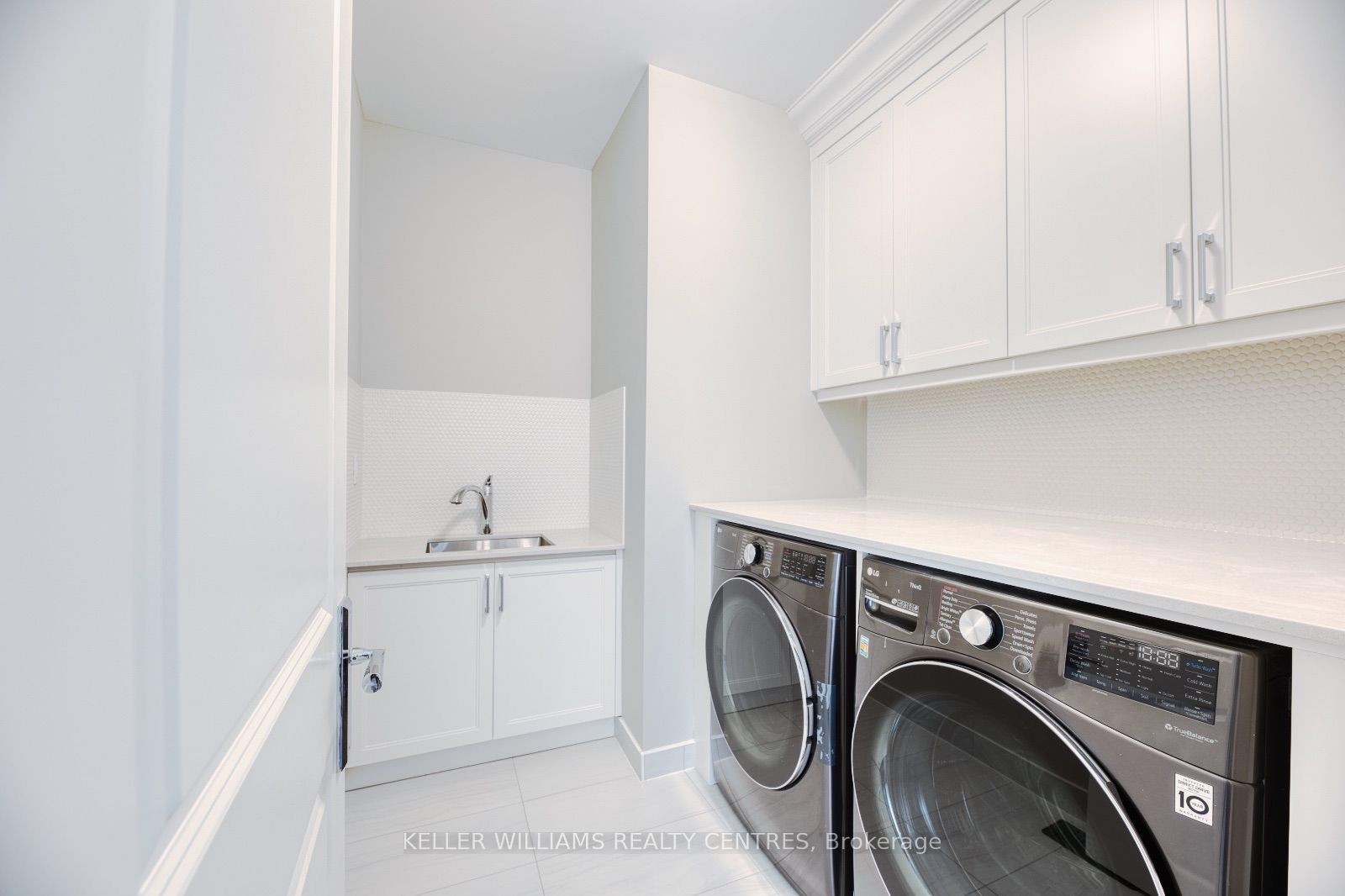 7 Becky Cheung Court Property Photo 25