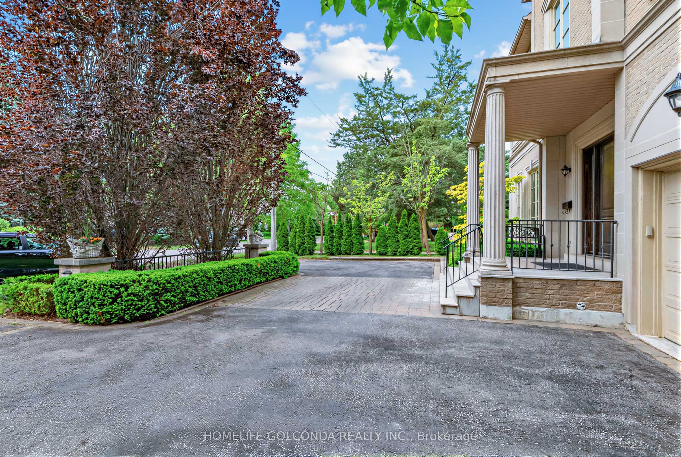 164 Owen Boulevard Property Photo 3