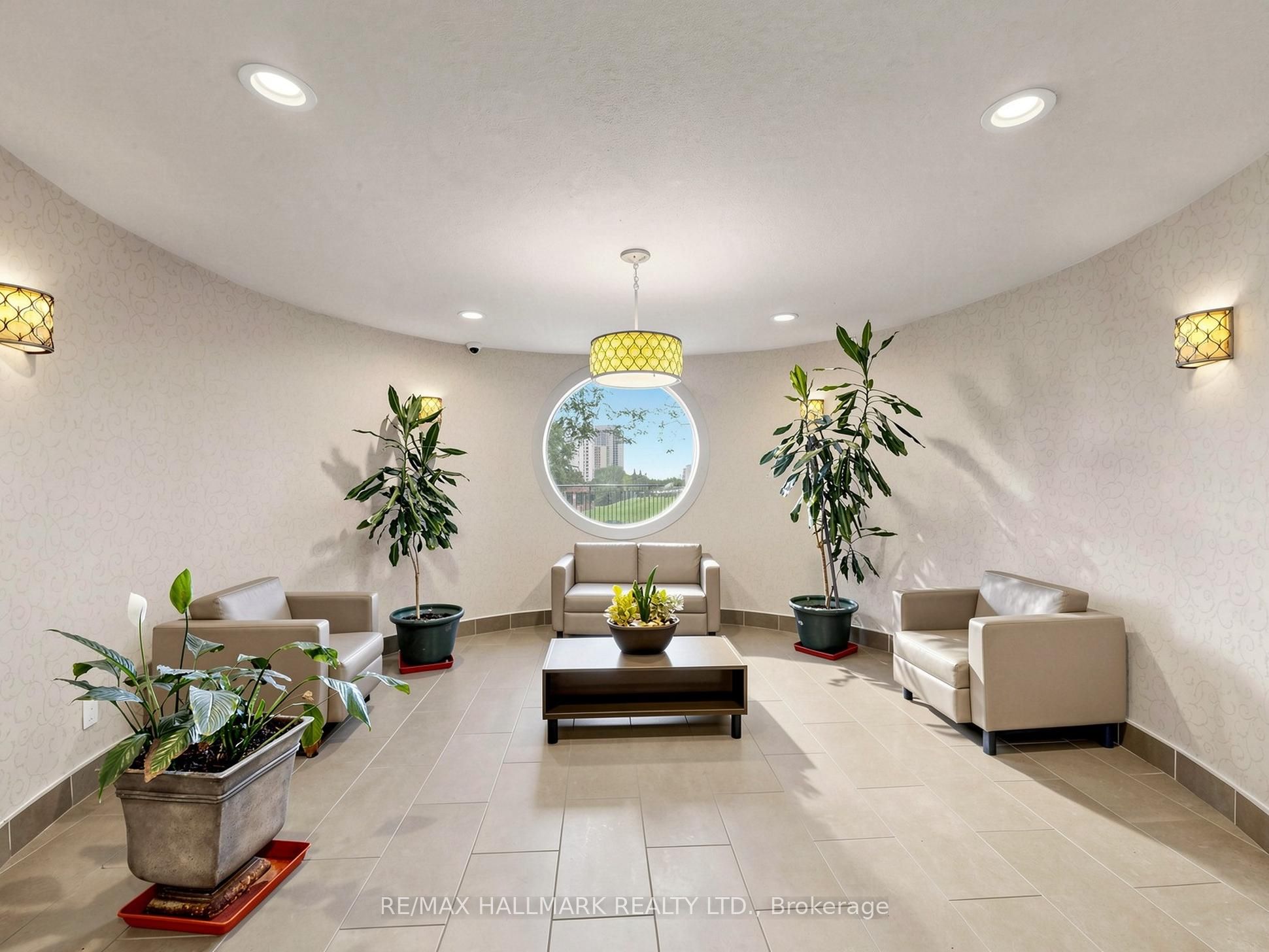 5 Parkway Forest Drive 1609 Property Photo 33