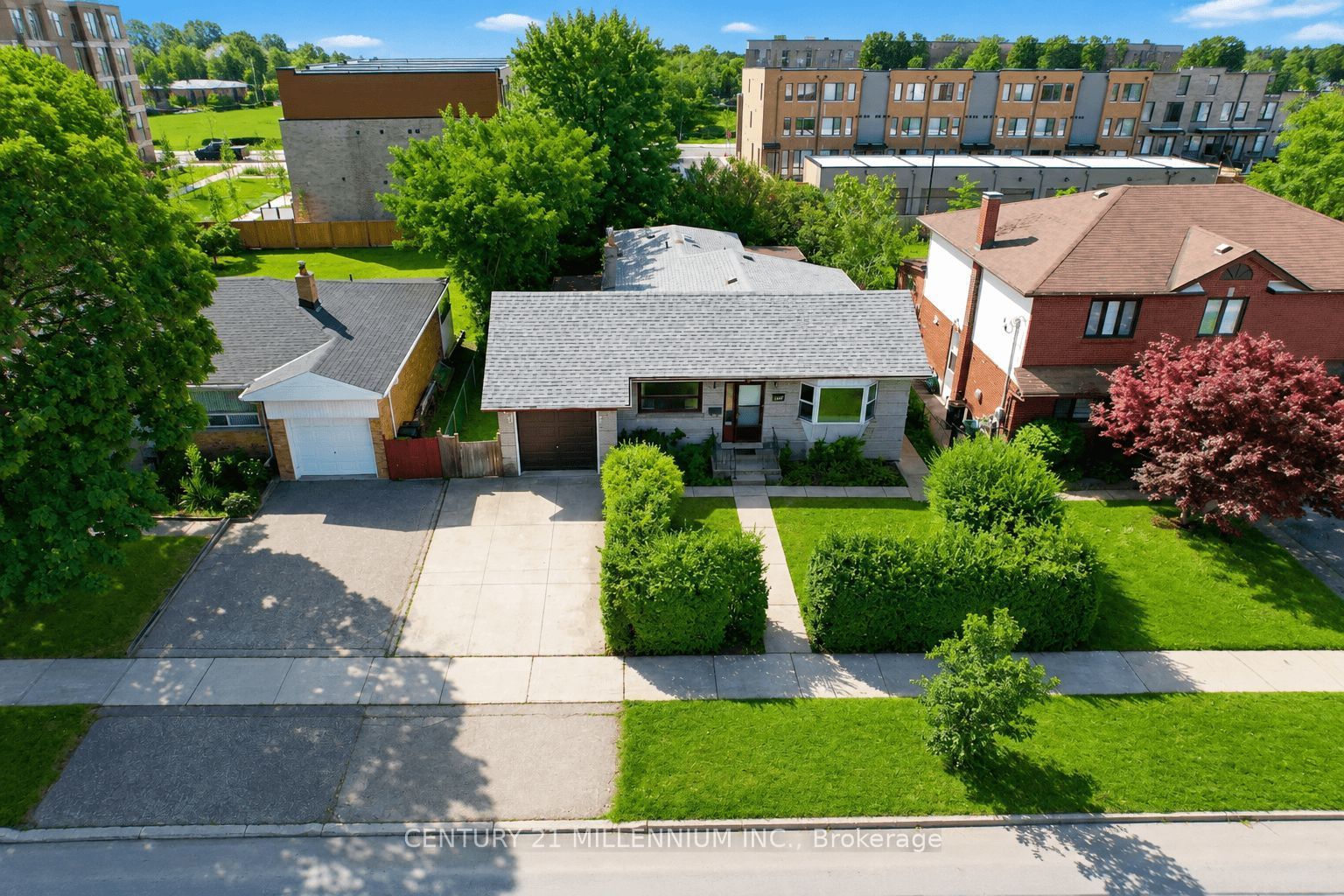 169 Ranee Avenue