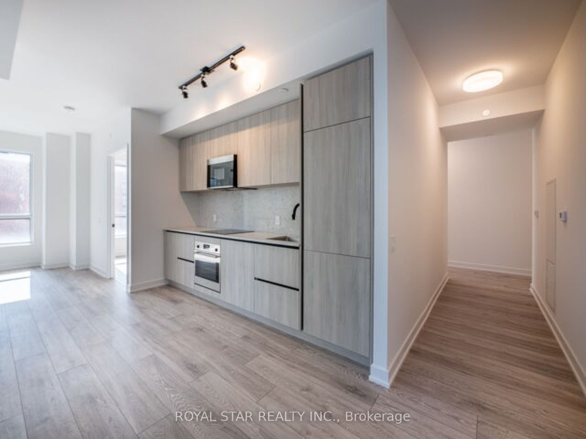 108 Peter Street 1007 Property Photo 6