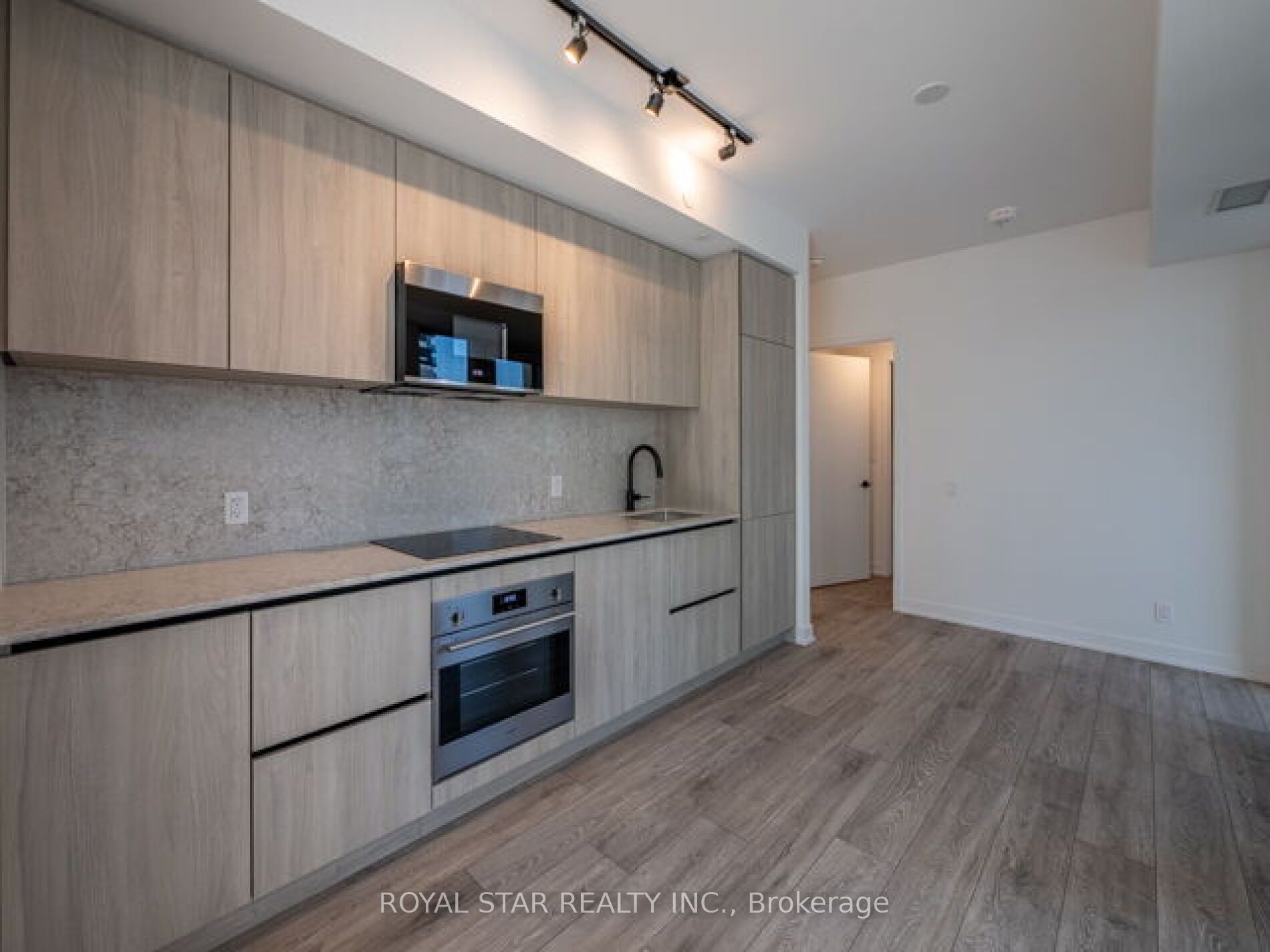 108 Peter Street 1007 Property Photo 11