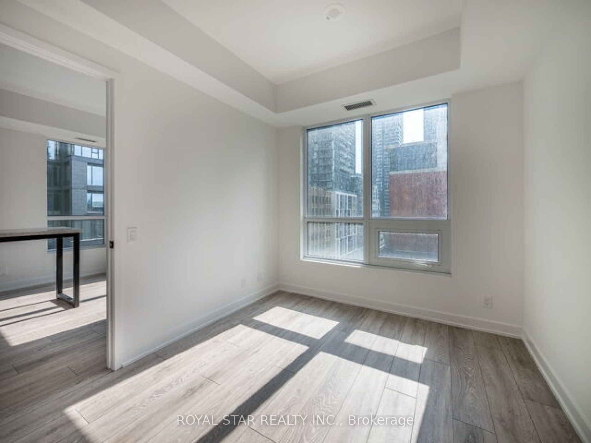 108 Peter Street 1007 Property Photo 17