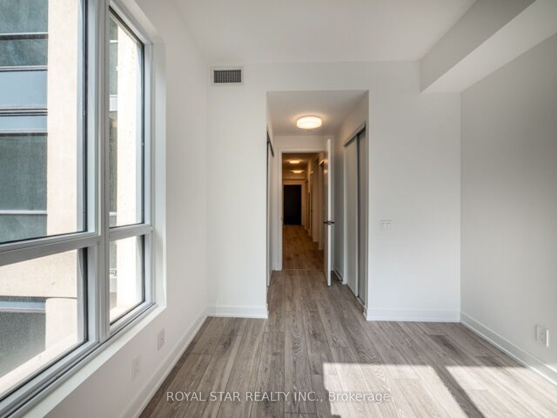 108 Peter Street 1007 Property Photo 25