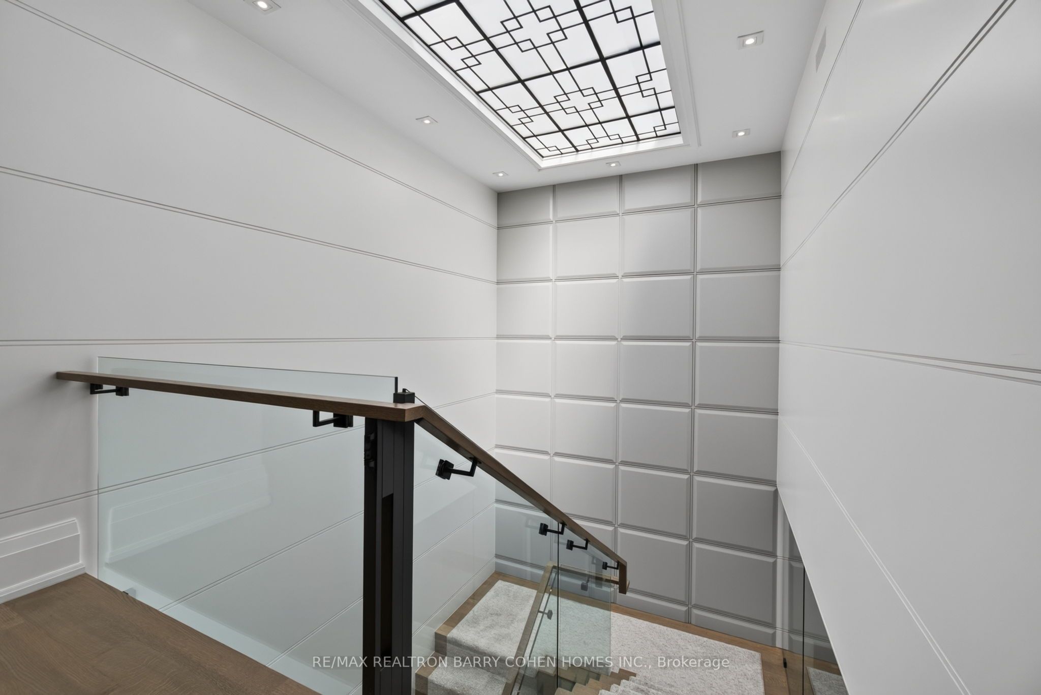 154 Yonge Boulevard Property Photo 22
