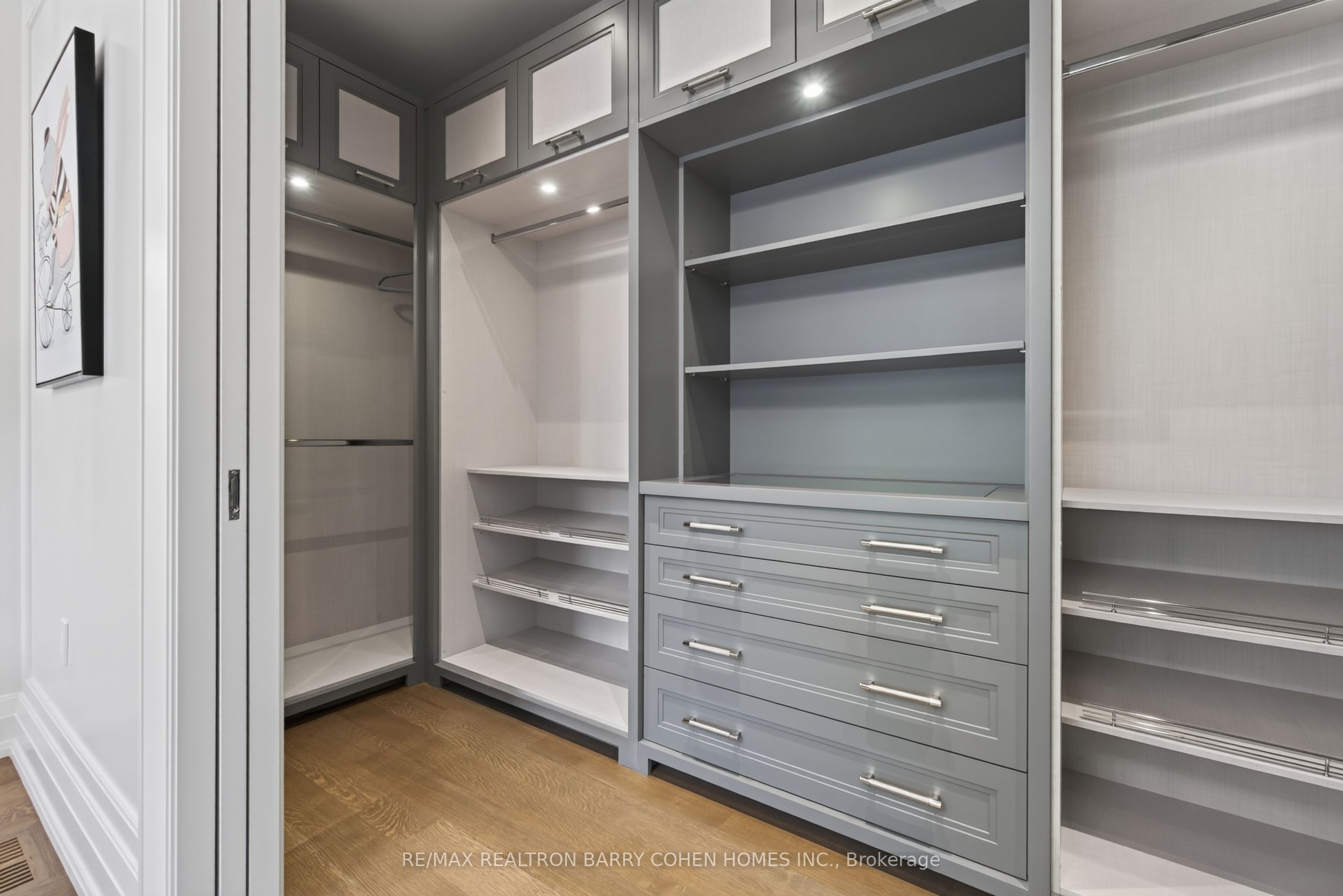 154 Yonge Boulevard Property Photo 26