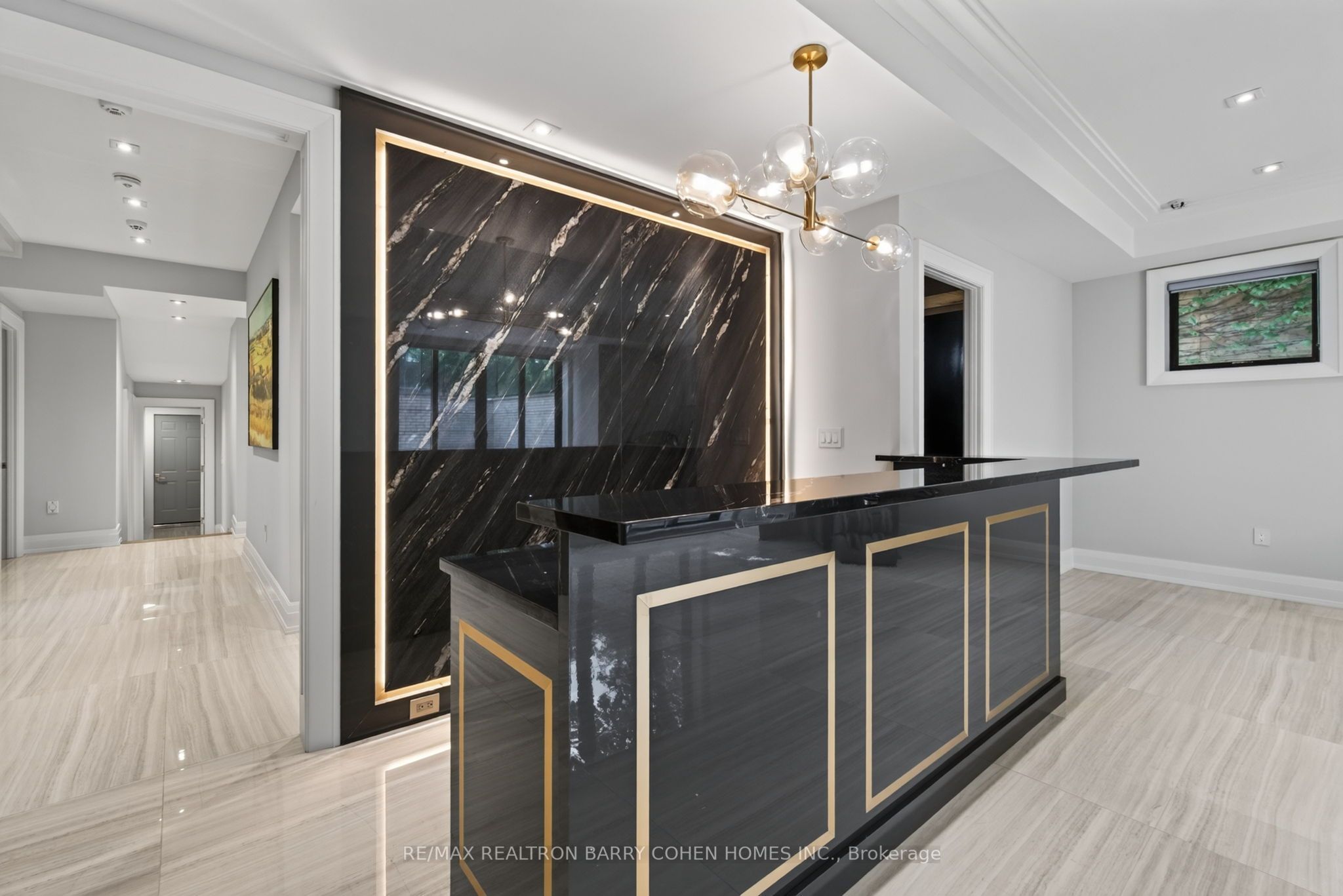 154 Yonge Boulevard Property Photo 40