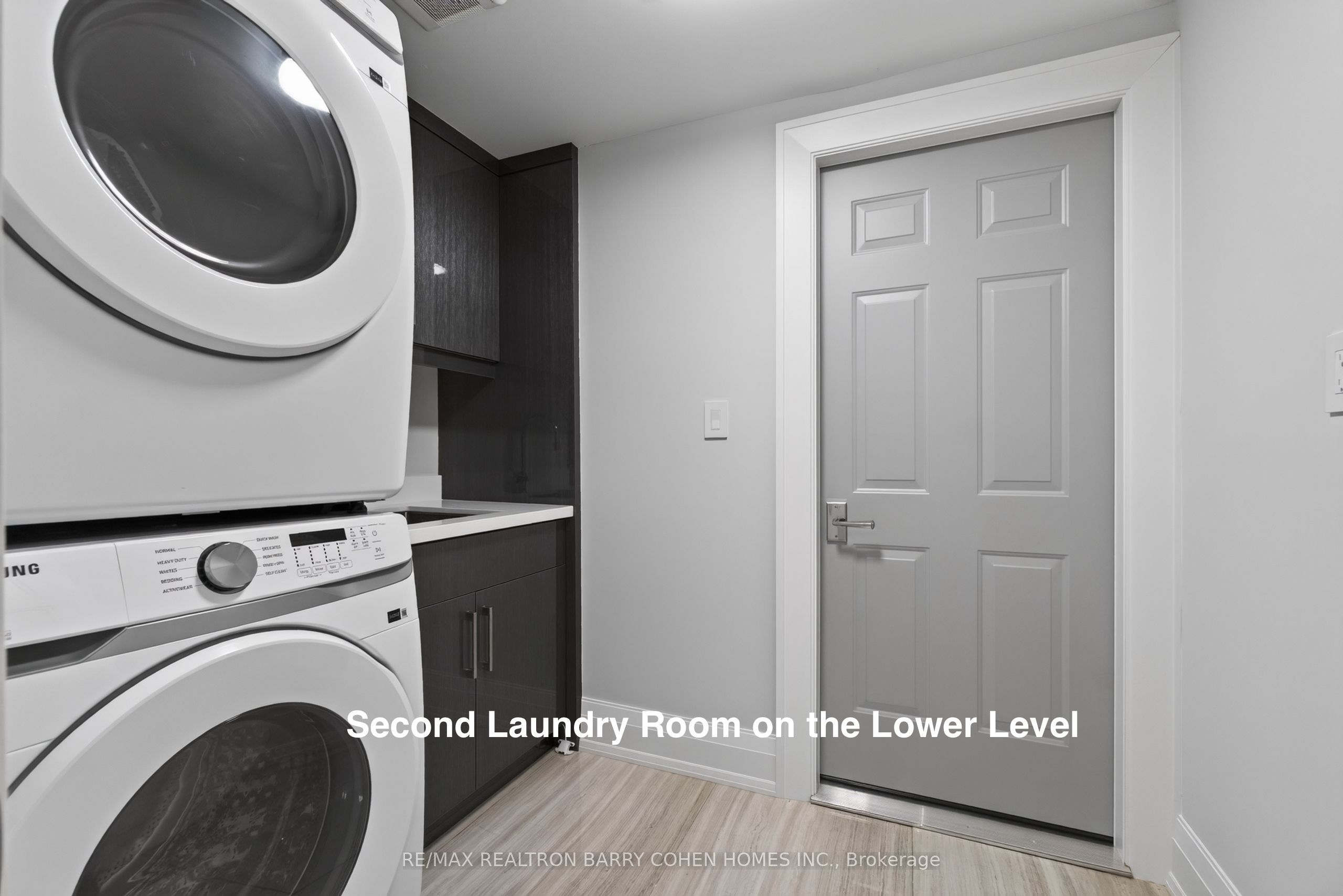 154 Yonge Boulevard Property Photo 43