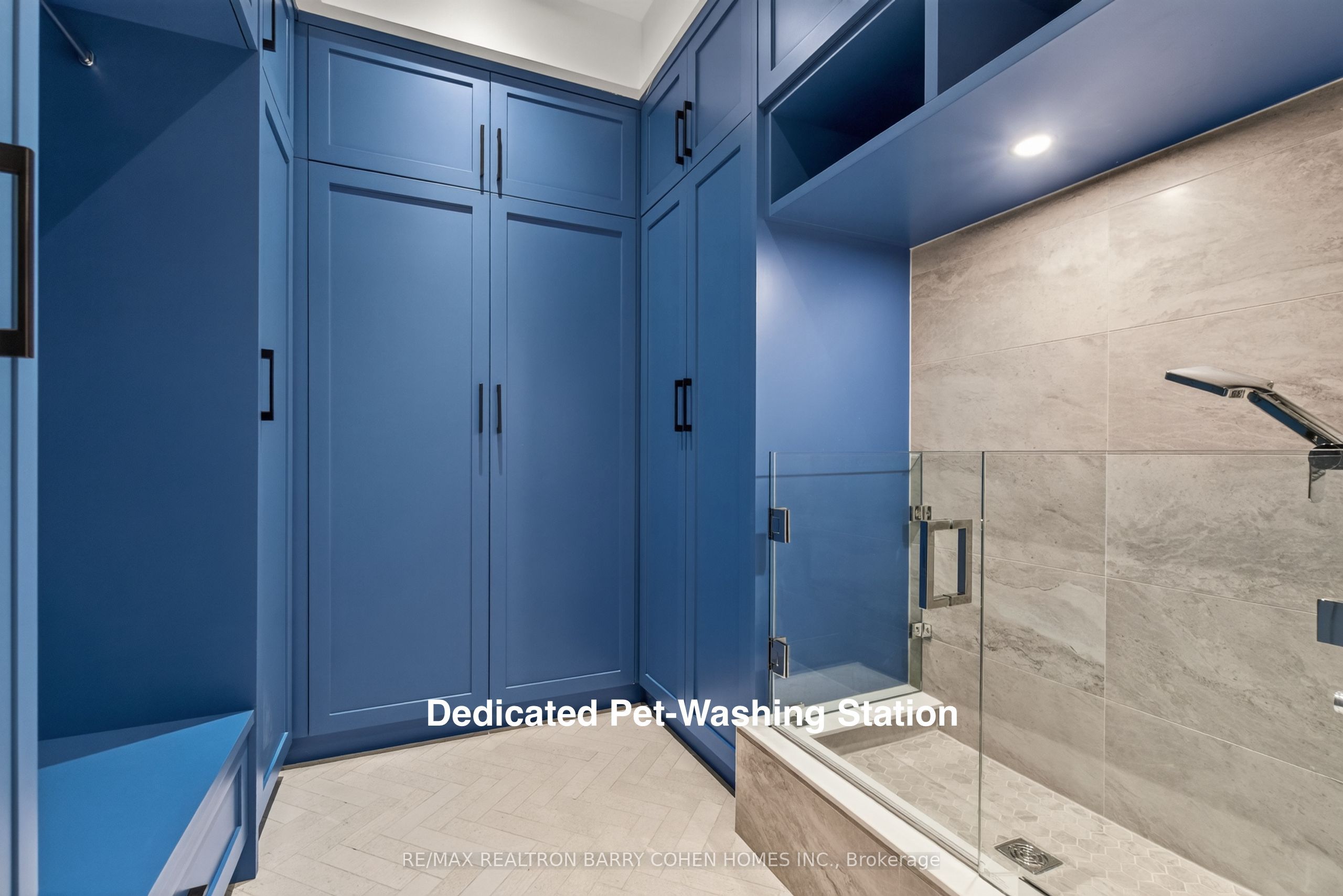 154 Yonge Boulevard Property Photo 44