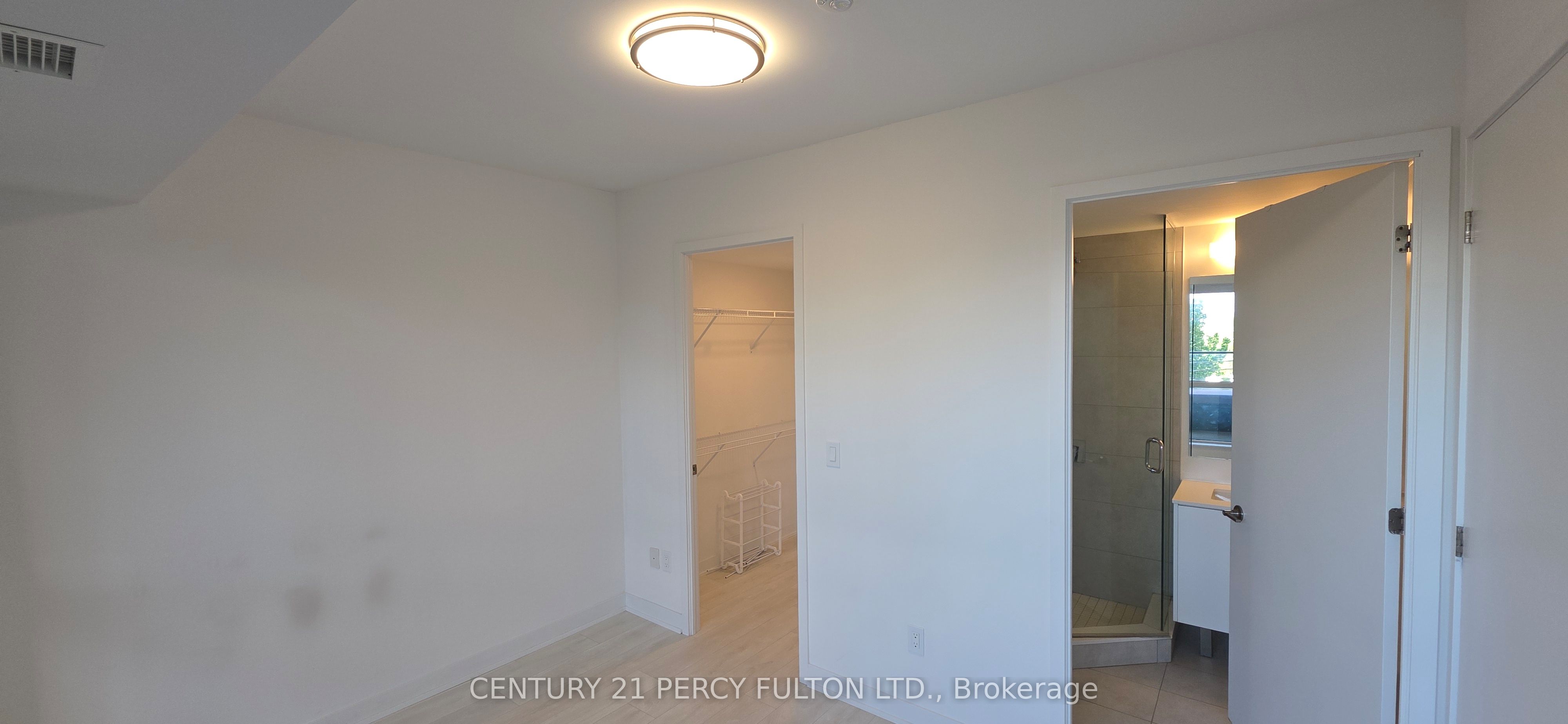 8 Tippett Road 309 Property Photo 2
