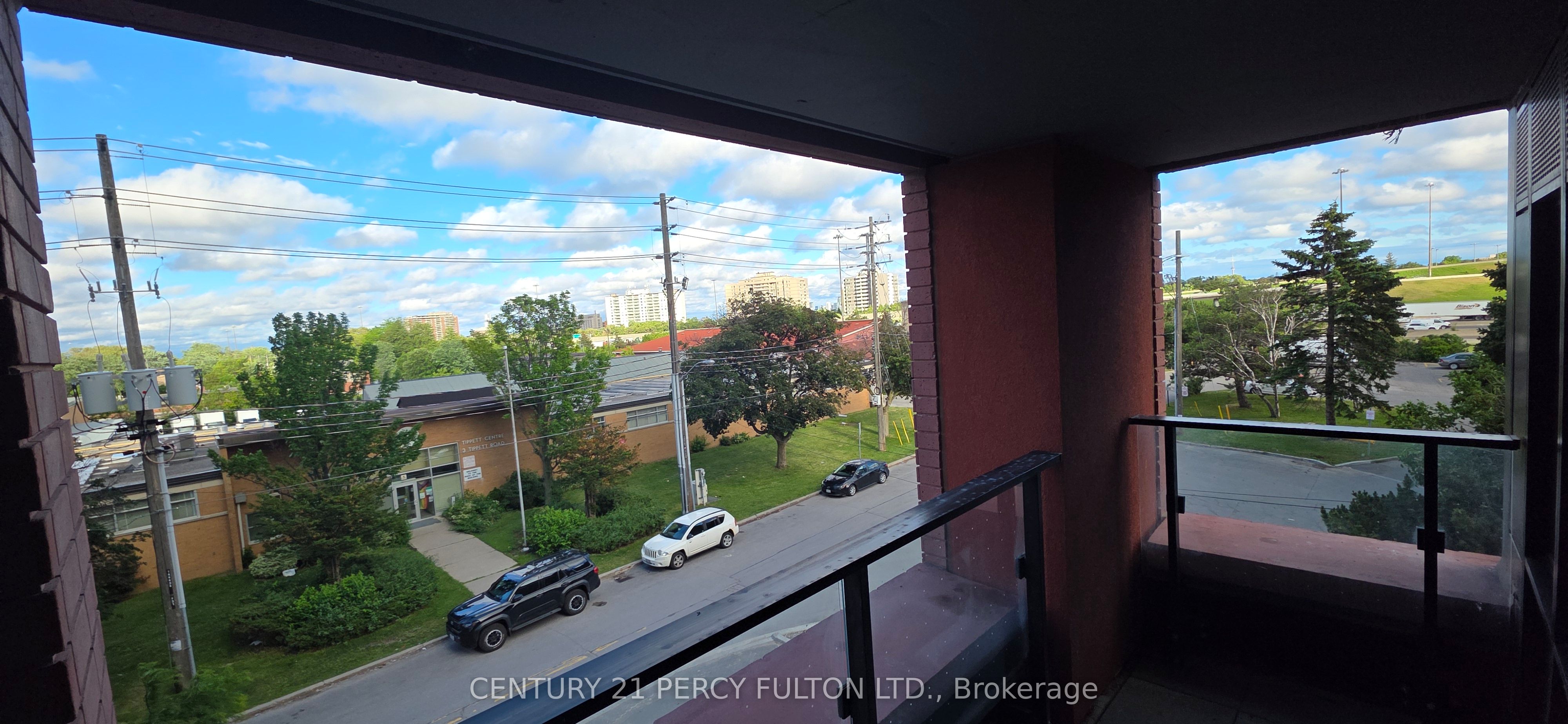 8 Tippett Road 309 Property Photo 15