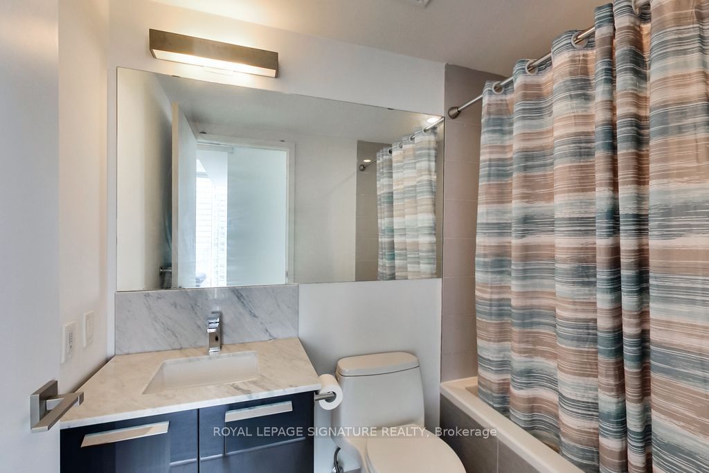 28 Wellesley Street E 3402 Property Photo 17