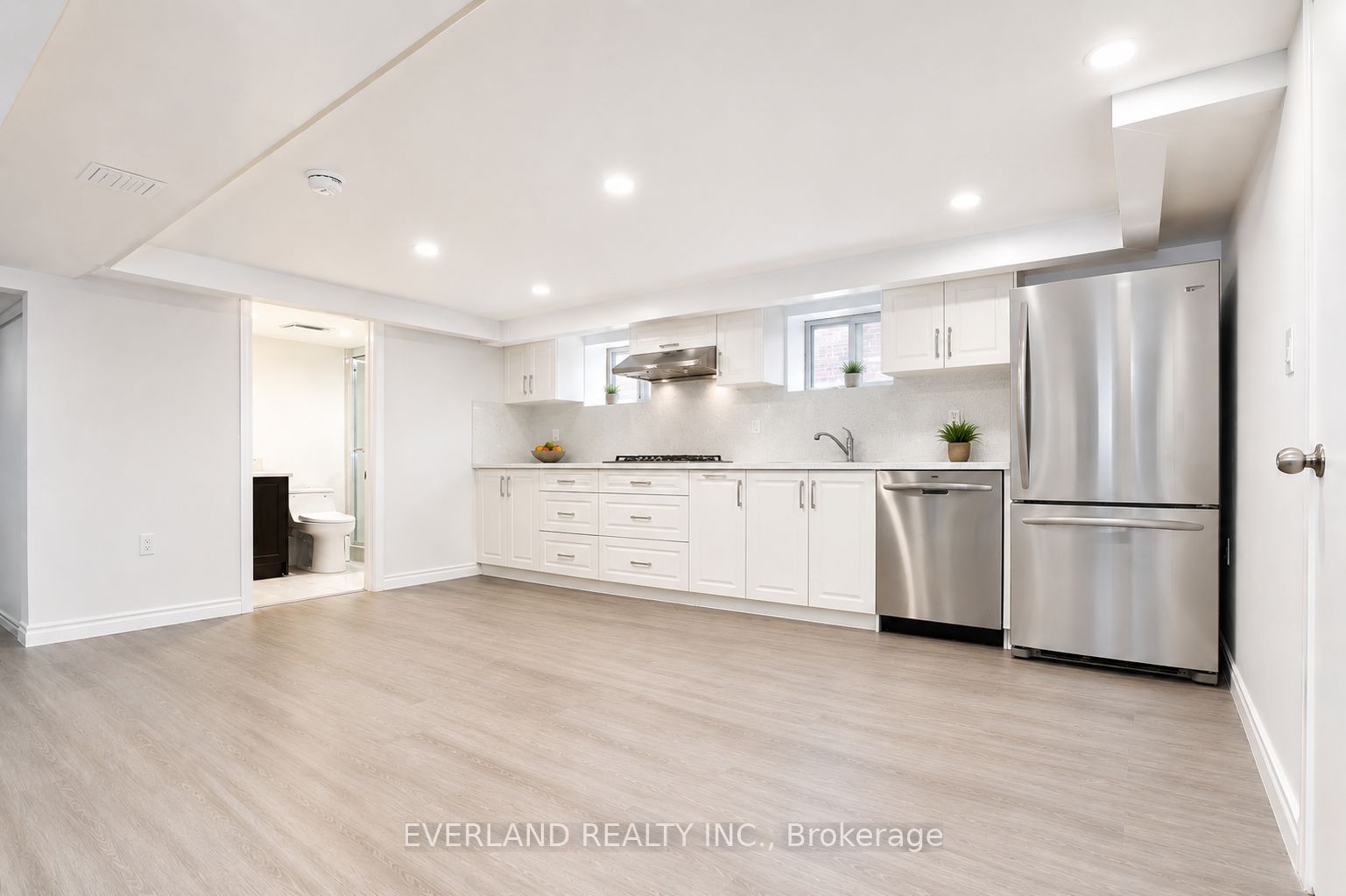 1751 Bayview Avenue Unit A Property Photo 1