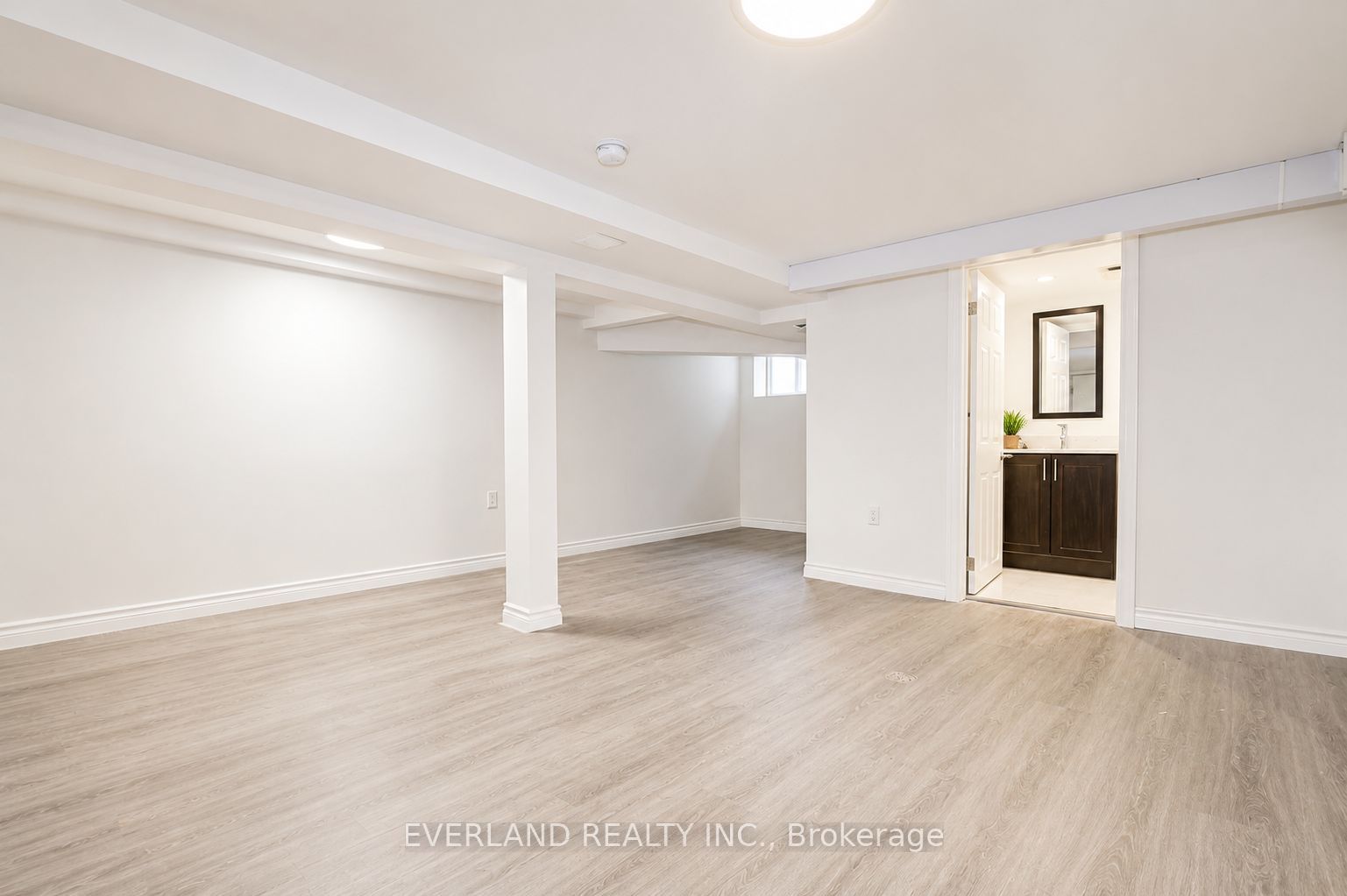 1751 Bayview Avenue Unit A Property Photo 2