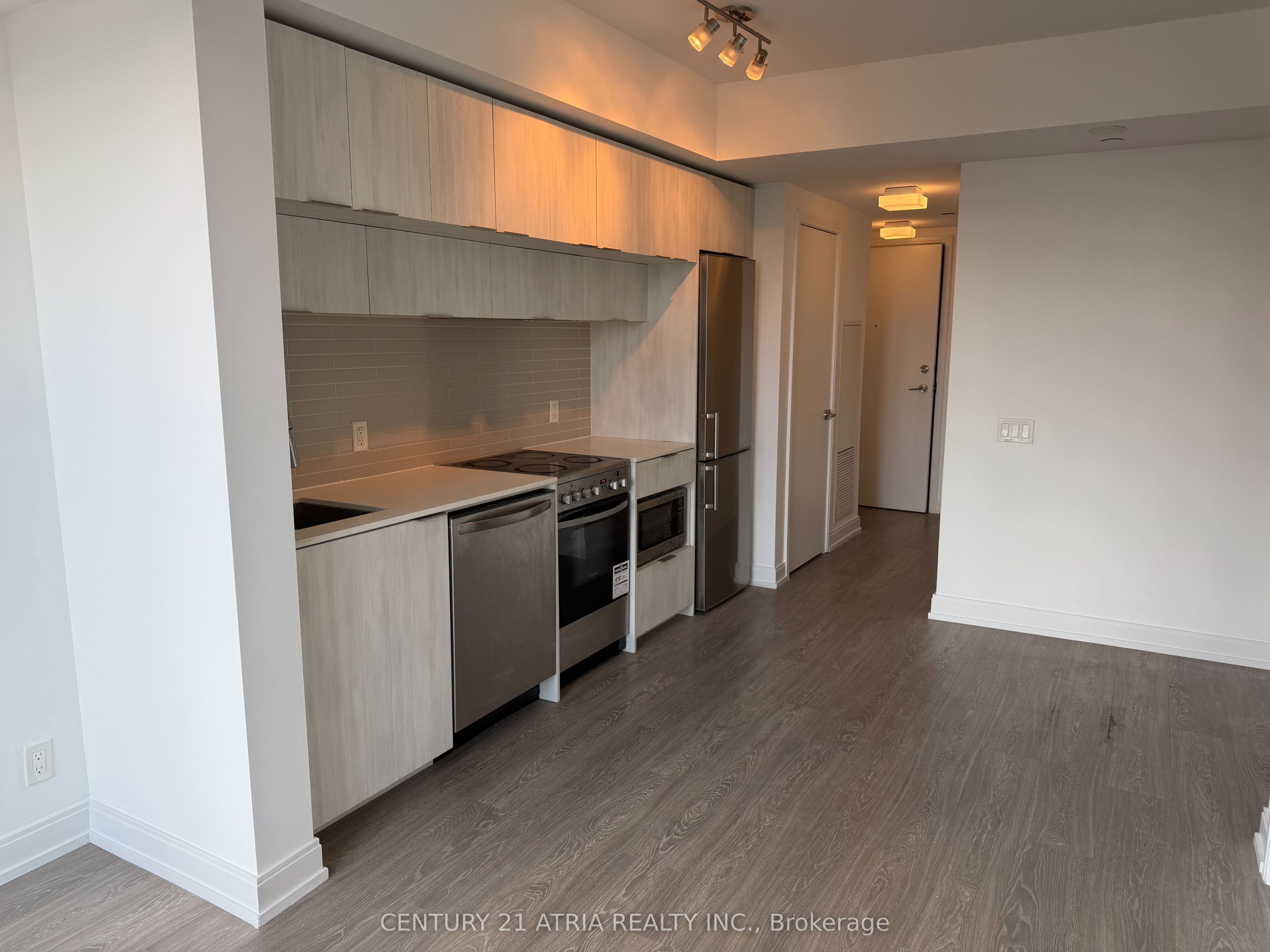 181 Dundas Street E 3908 Property Photo 5
