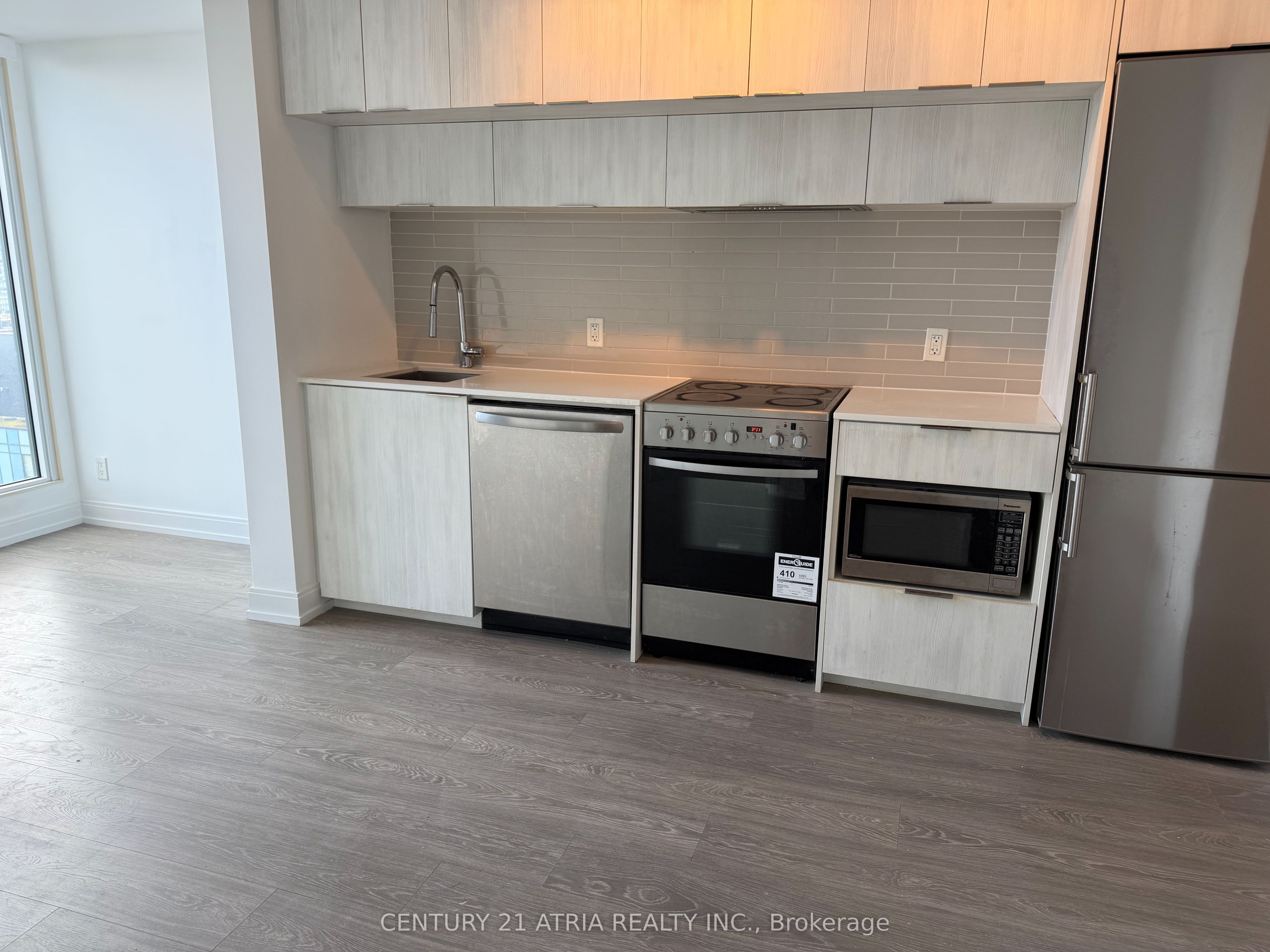 181 Dundas Street E 3908 Property Photo 7