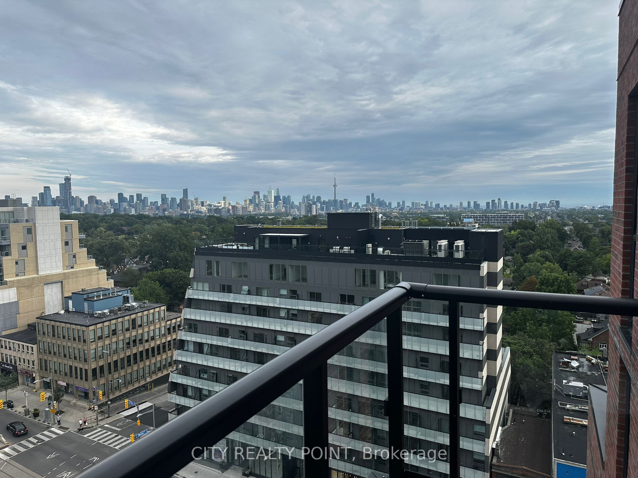 185 Alberta Avenue 1206 Property Photo 1
