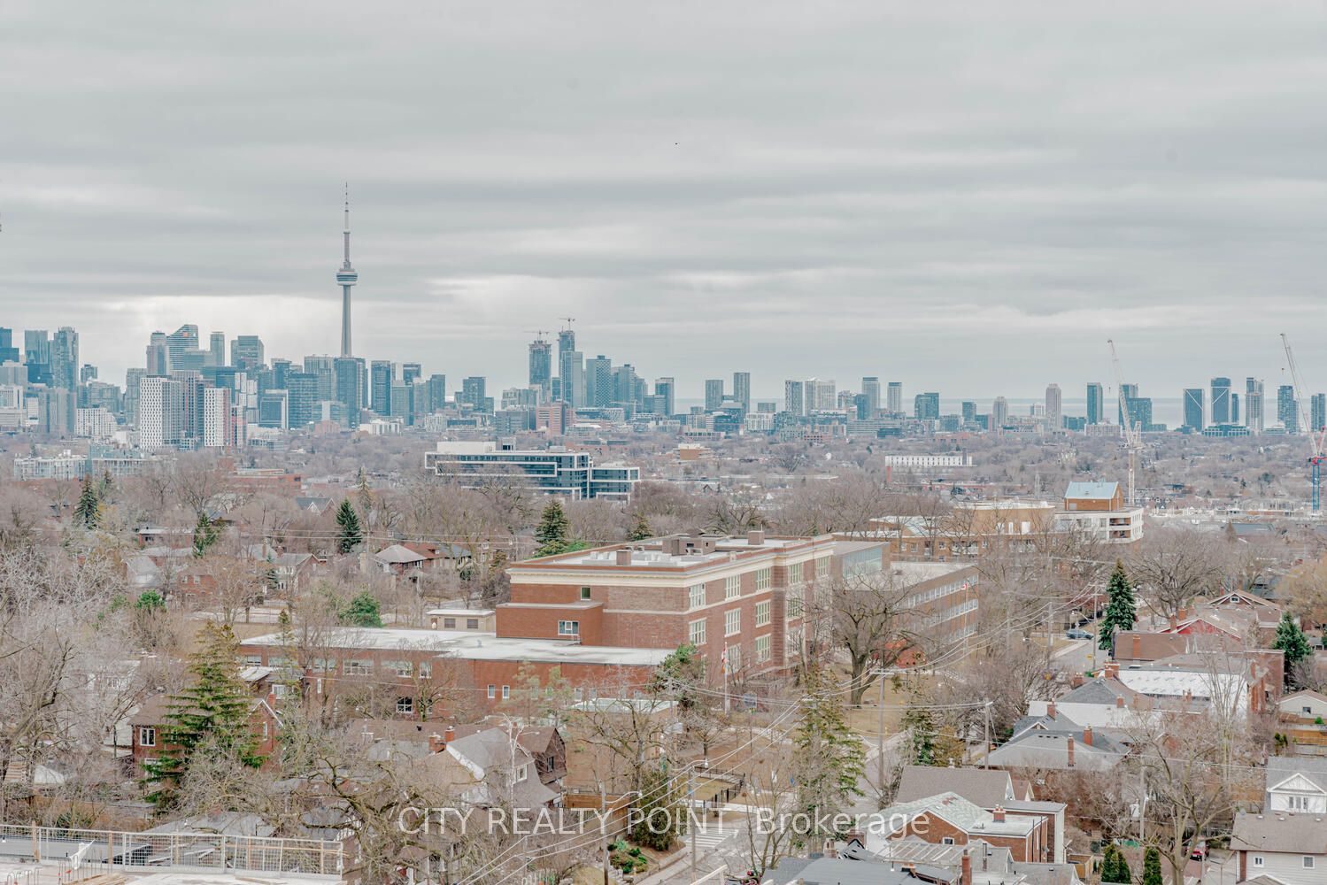 185 Alberta Avenue 1206 Property Photo 4