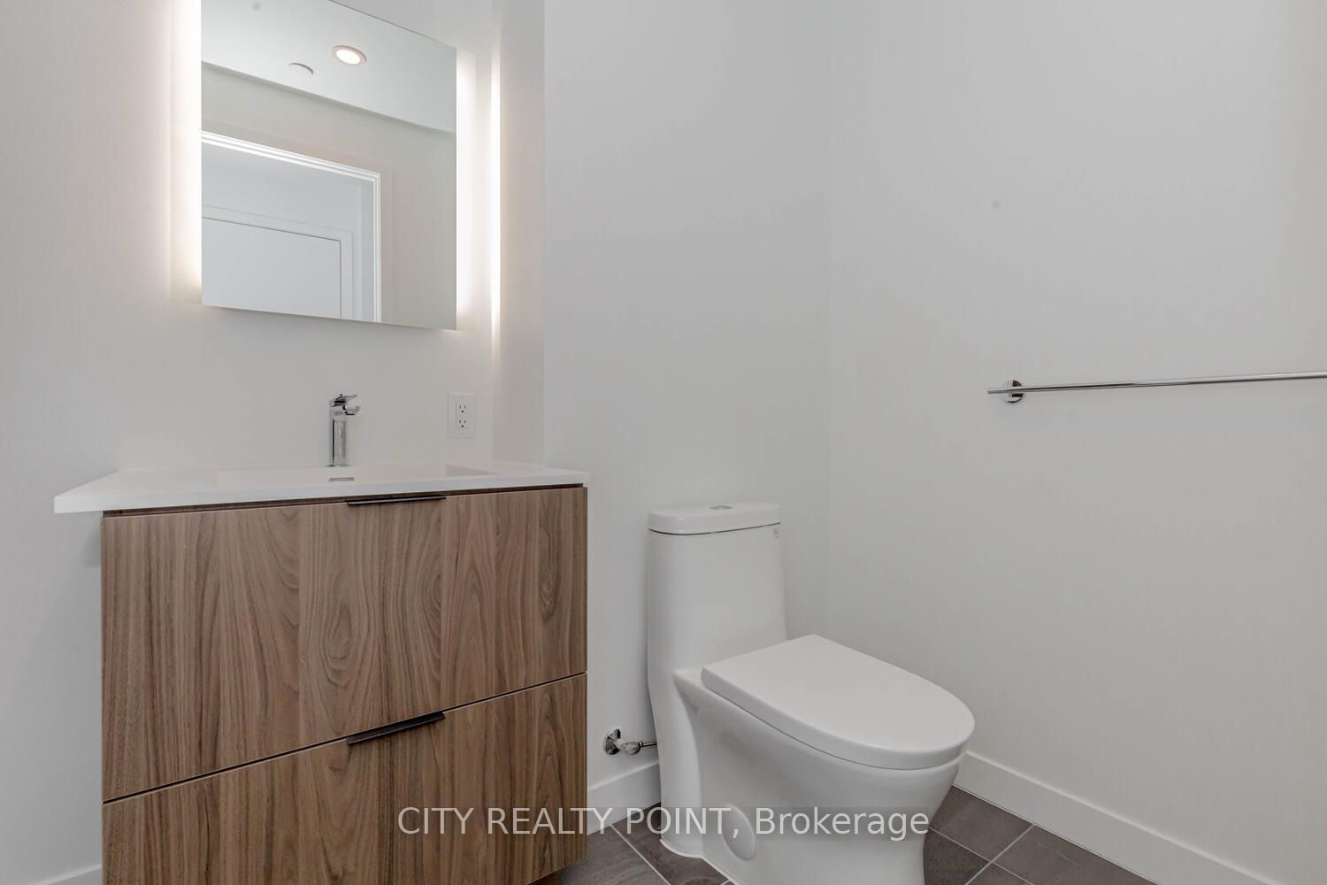 185 Alberta Avenue 1206 Property Photo 12