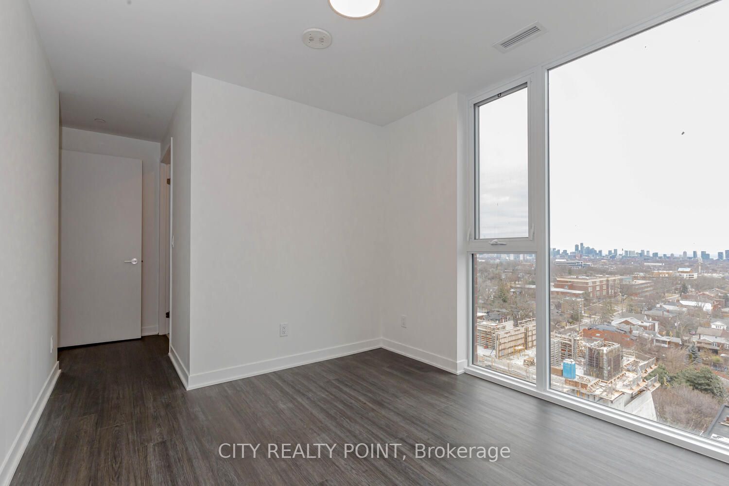 185 Alberta Avenue 1206 Property Photo 14