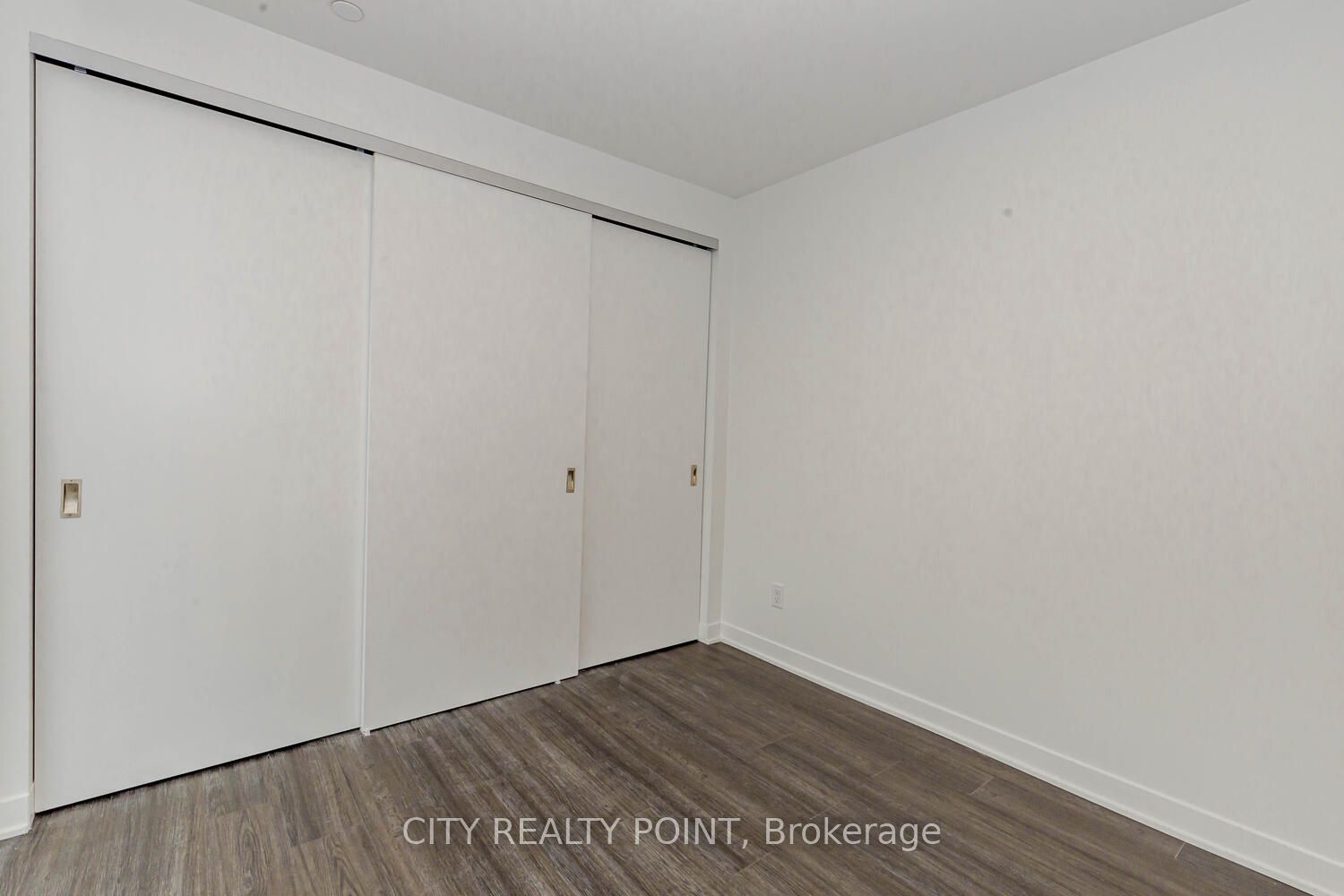 185 Alberta Avenue 1206 Property Photo 15
