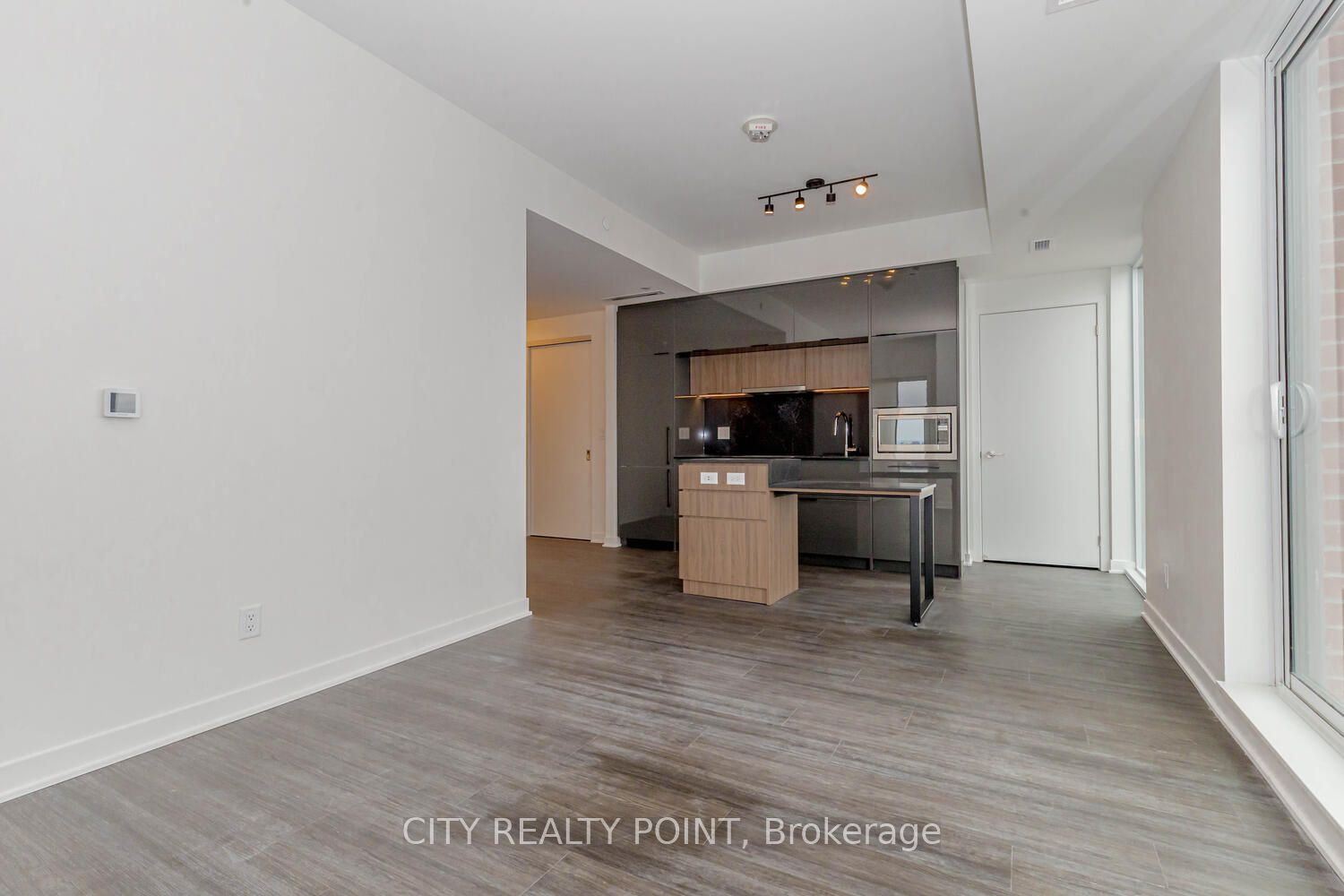 185 Alberta Avenue 1206 Property Photo 19