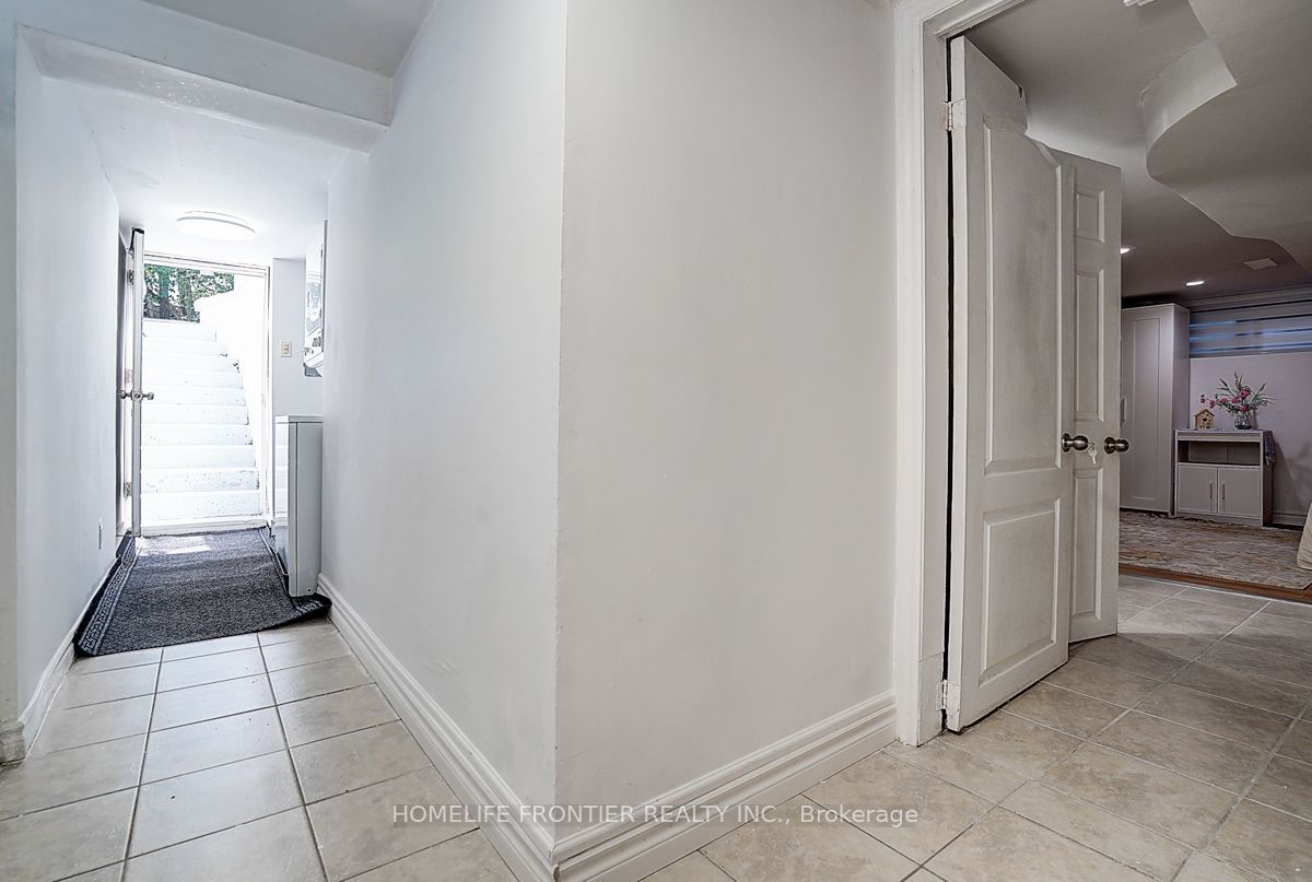 99 Harlandale Avenue Property Photo 27