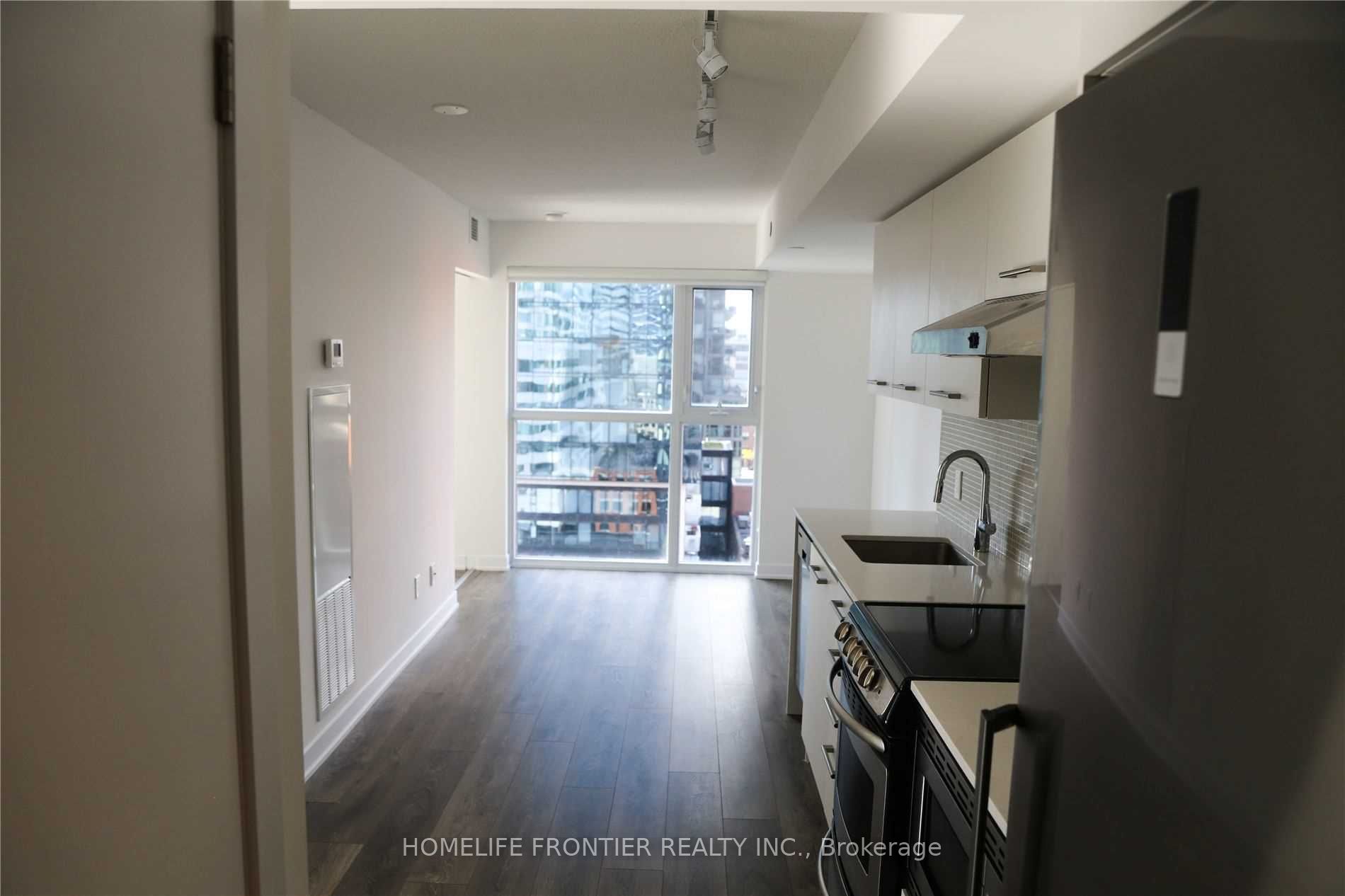 87 Peter Street 1103 Property Photo 5
