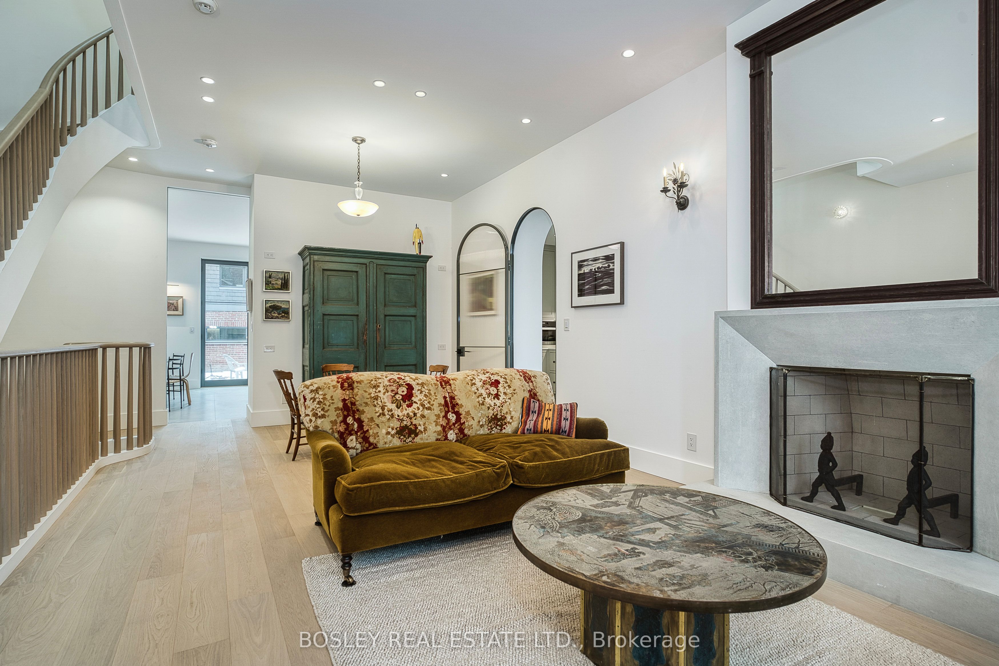 34 Beaconsfield Avenue (main House) Property Photo 6