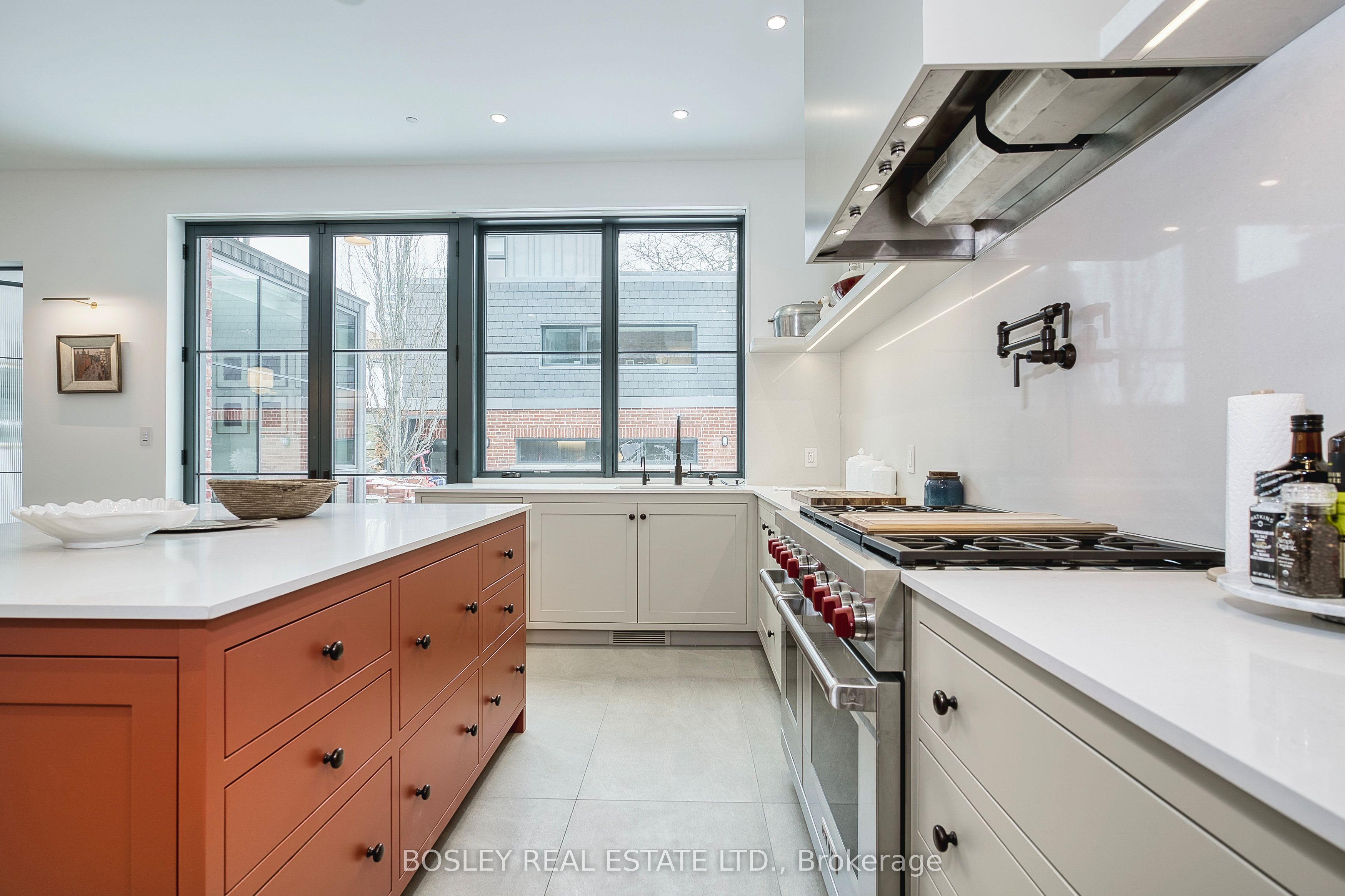 34 Beaconsfield Avenue (main House) Property Photo 16