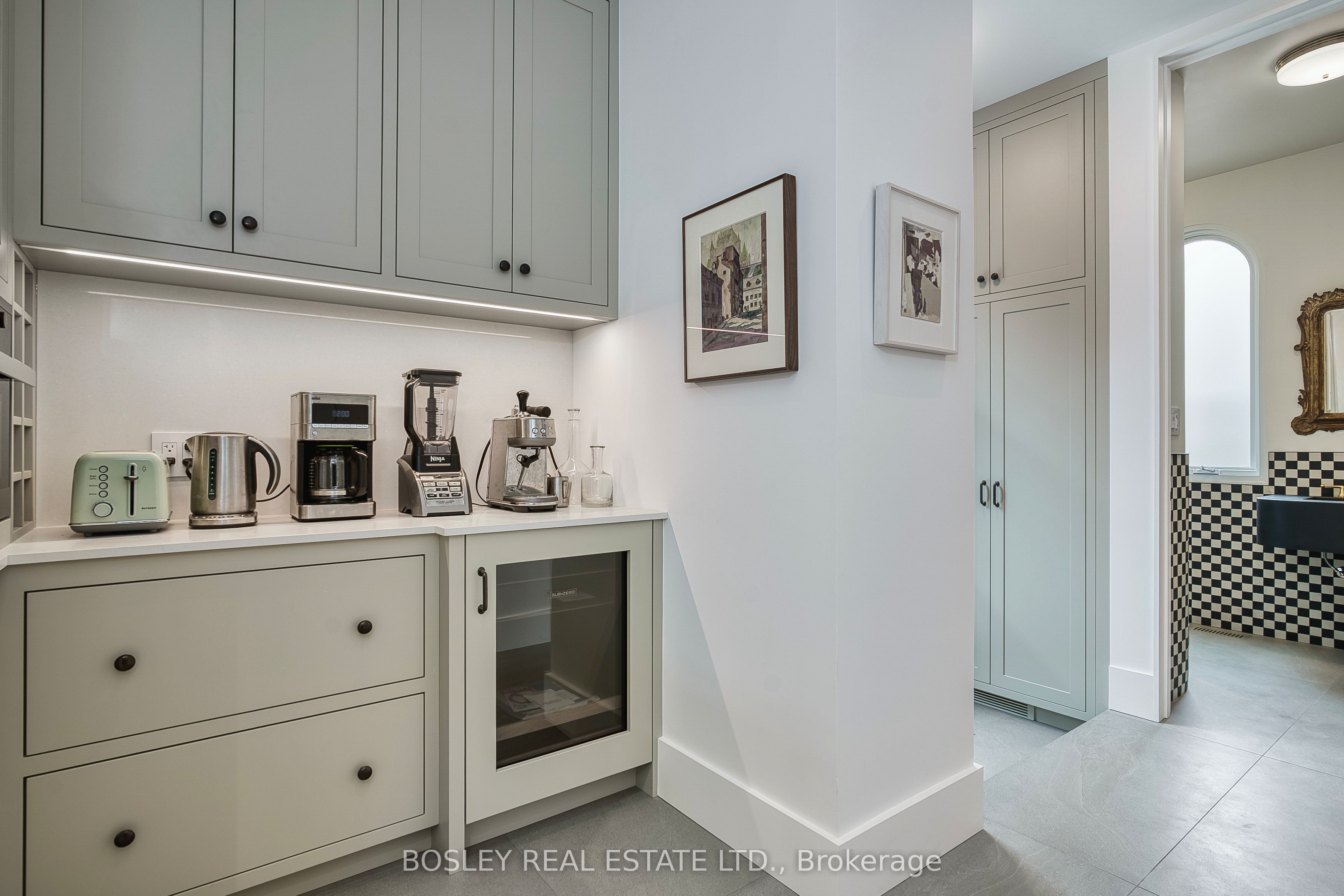 34 Beaconsfield Avenue (main House) Property Photo 17