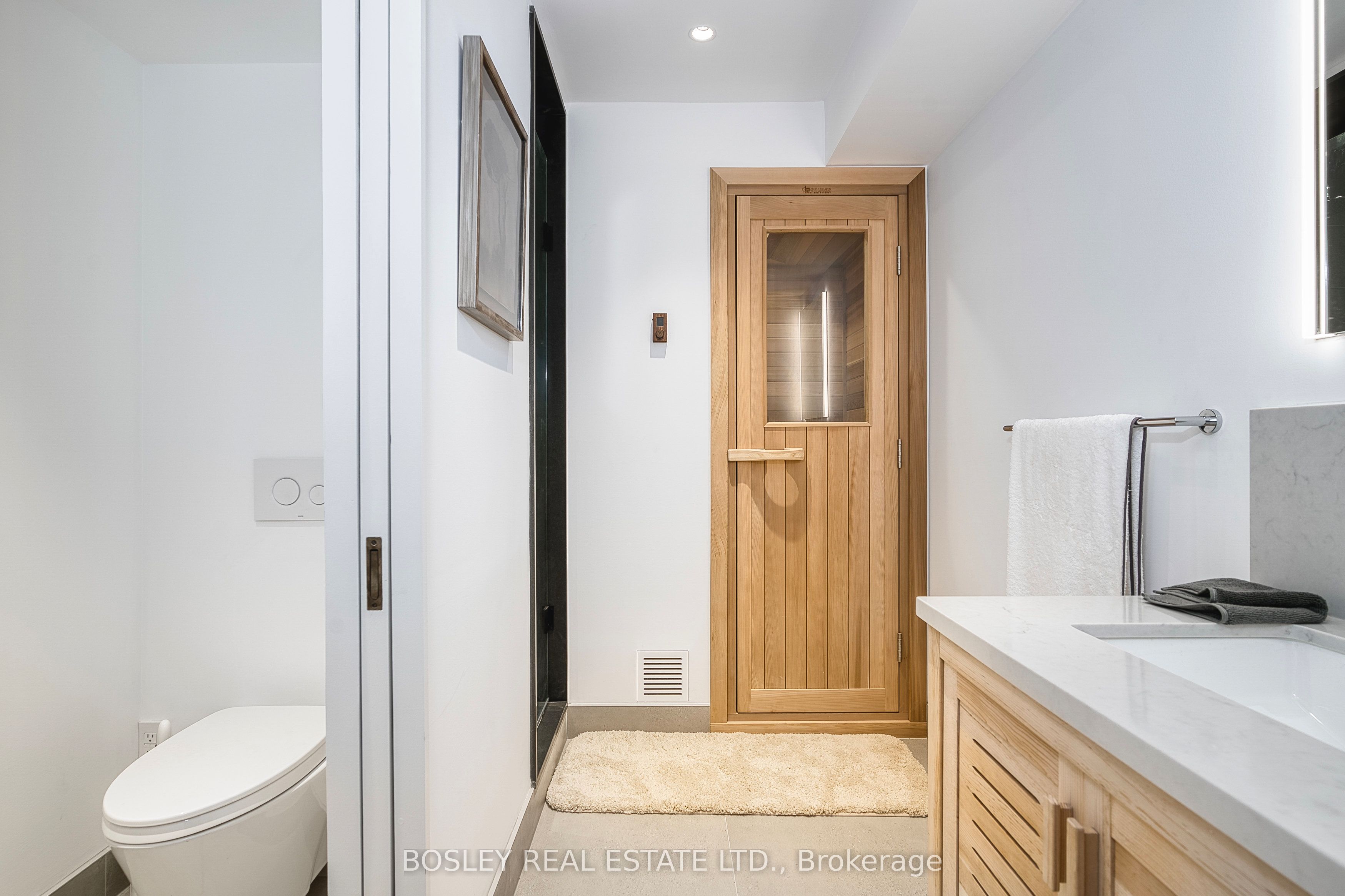 34 Beaconsfield Avenue (main House) Property Photo 37