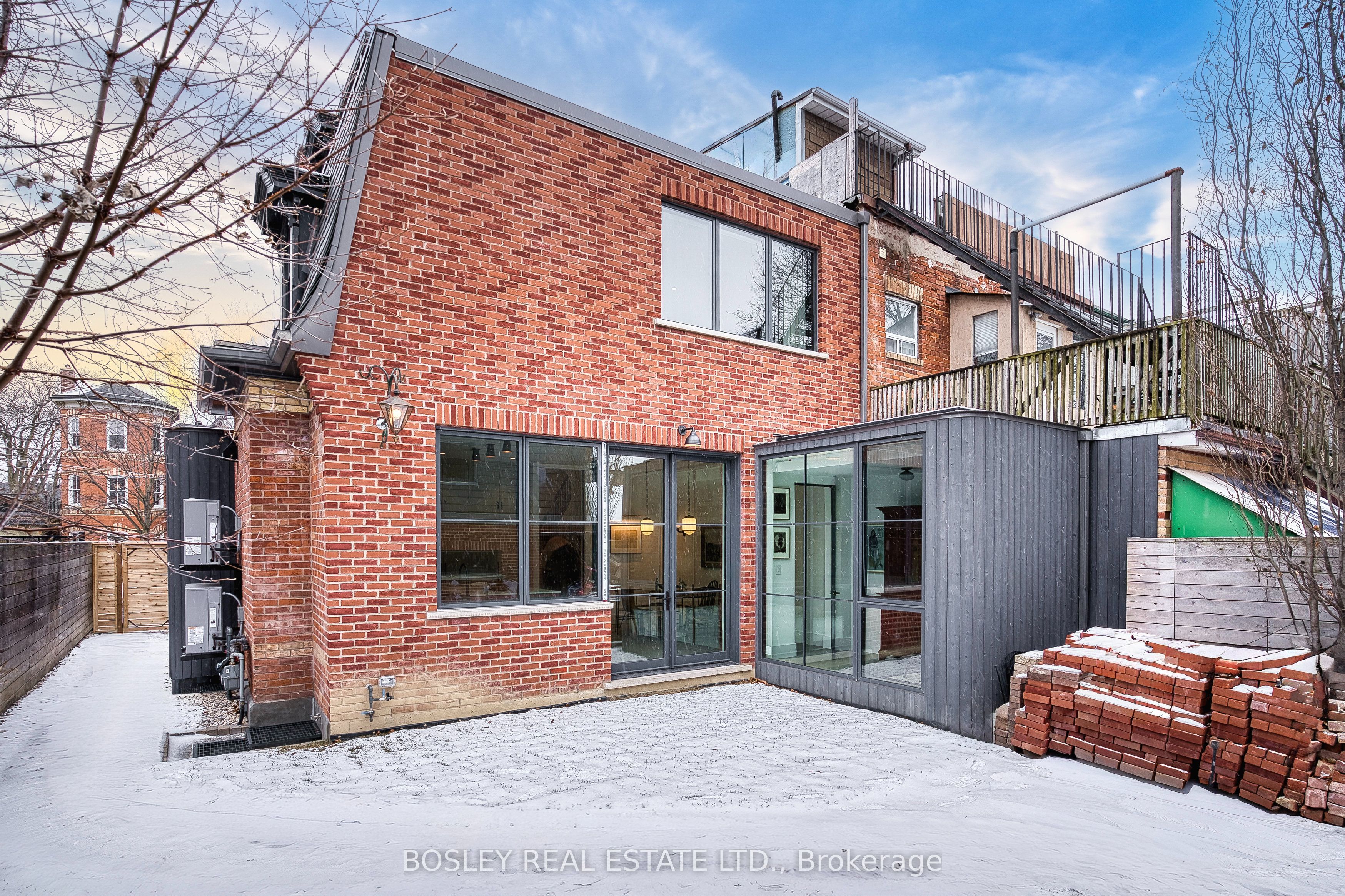 34 Beaconsfield Avenue (main House) Property Photo 42