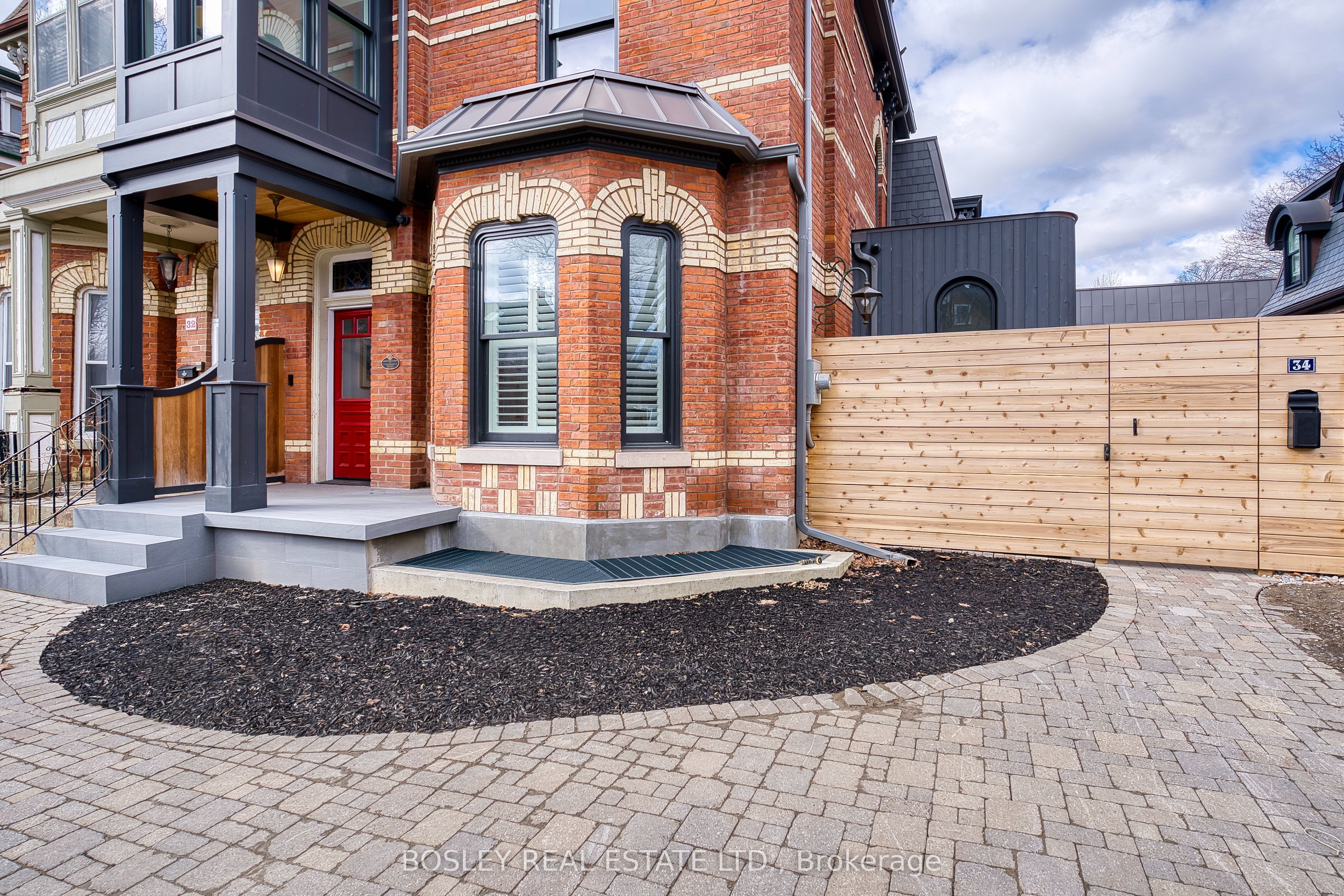 34 Beaconsfield Avenue (main House) Property Photo 46