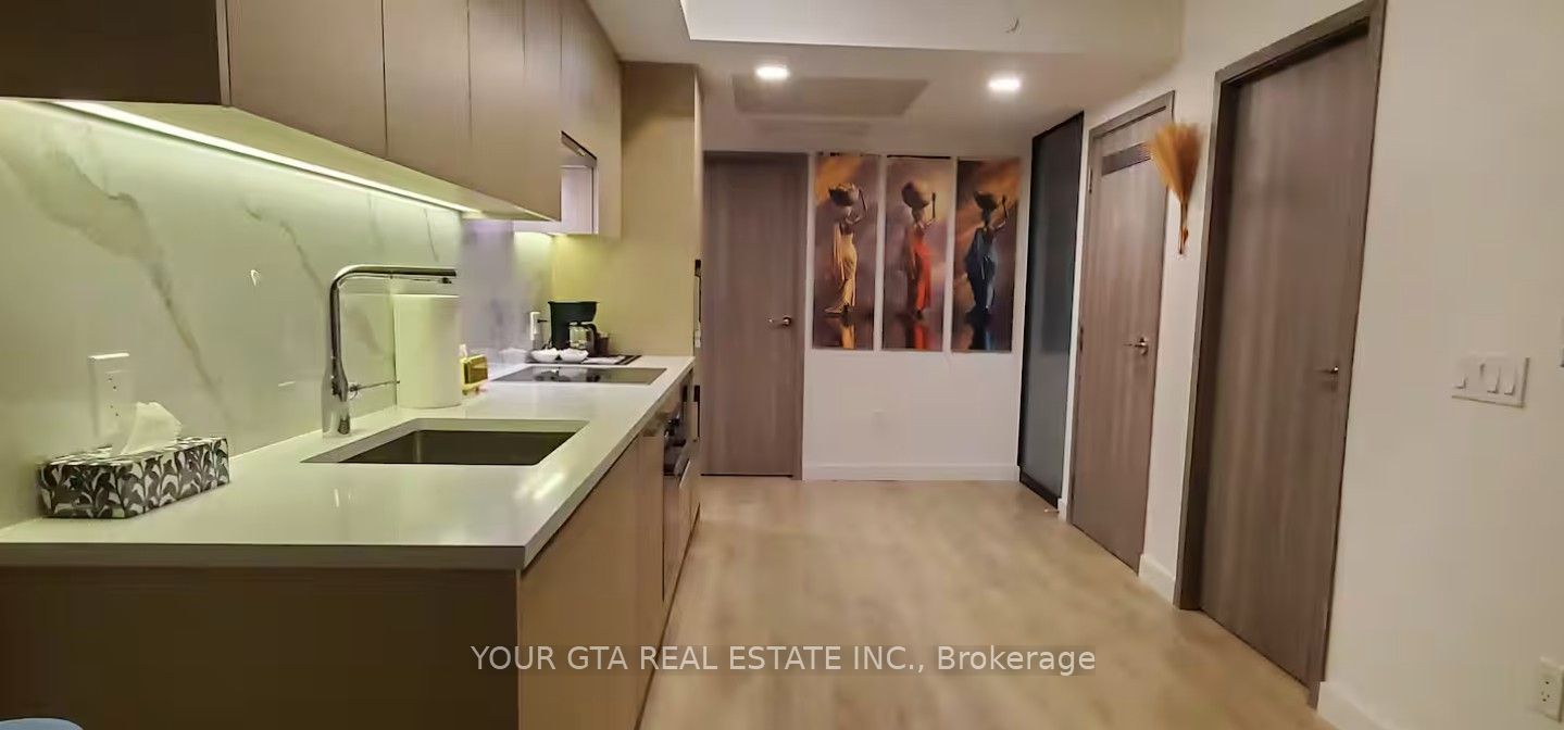 3 Concord Cityplace Way 526 Property Photo 2