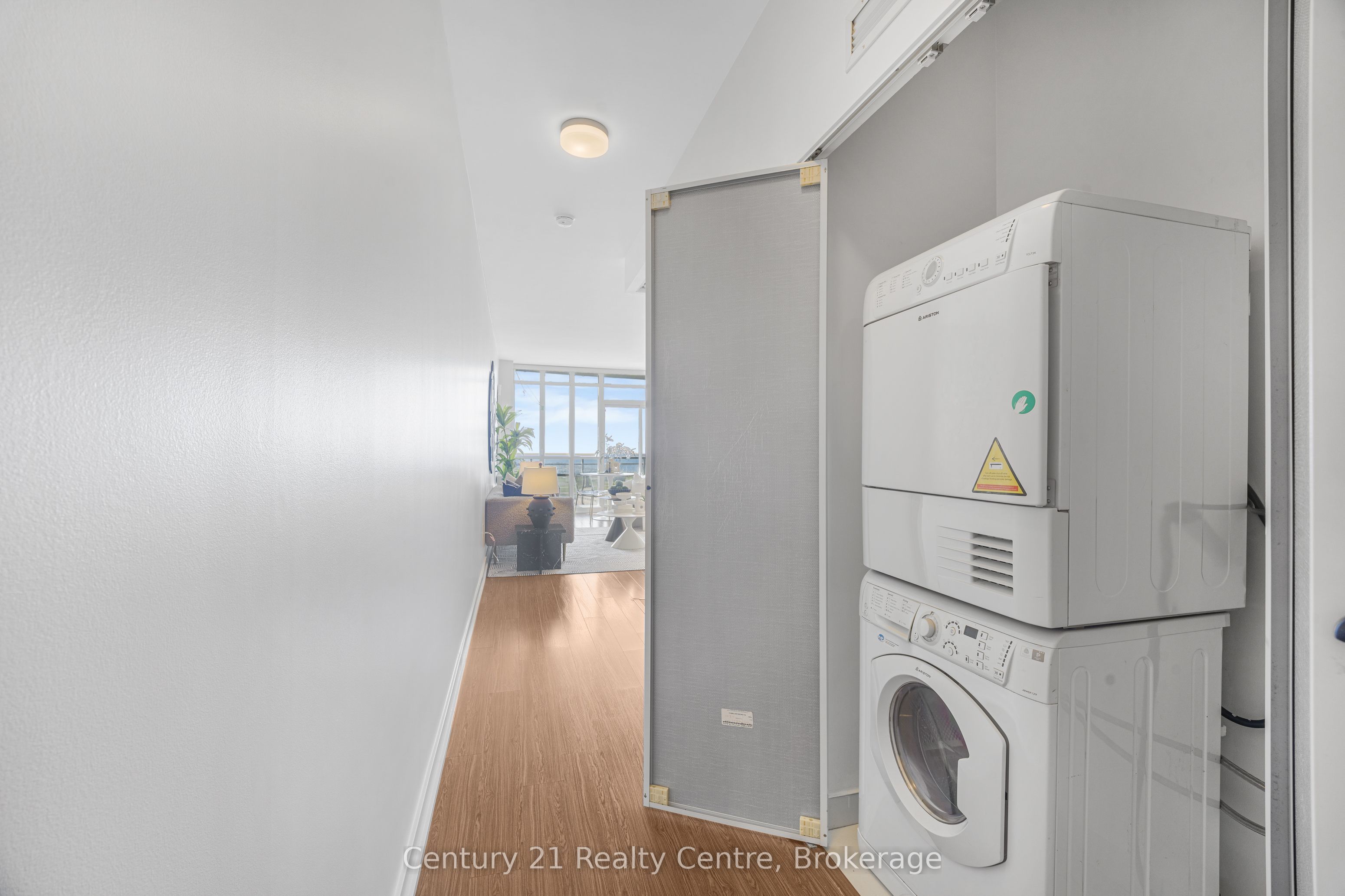 21 Iceboat Terrace 3307 Property Photo 21