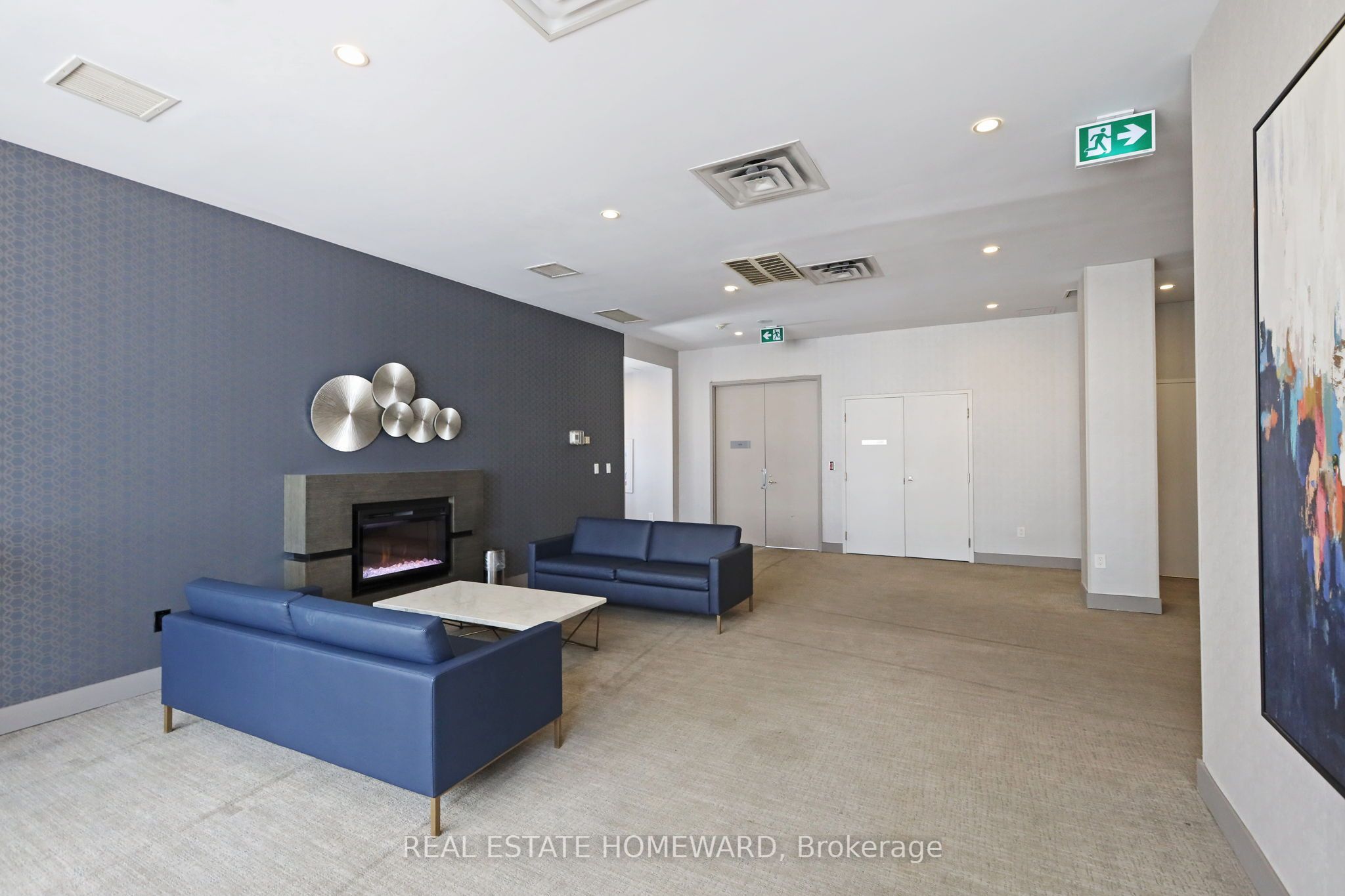250 Wellington Street W Ph31 Property Photo 19
