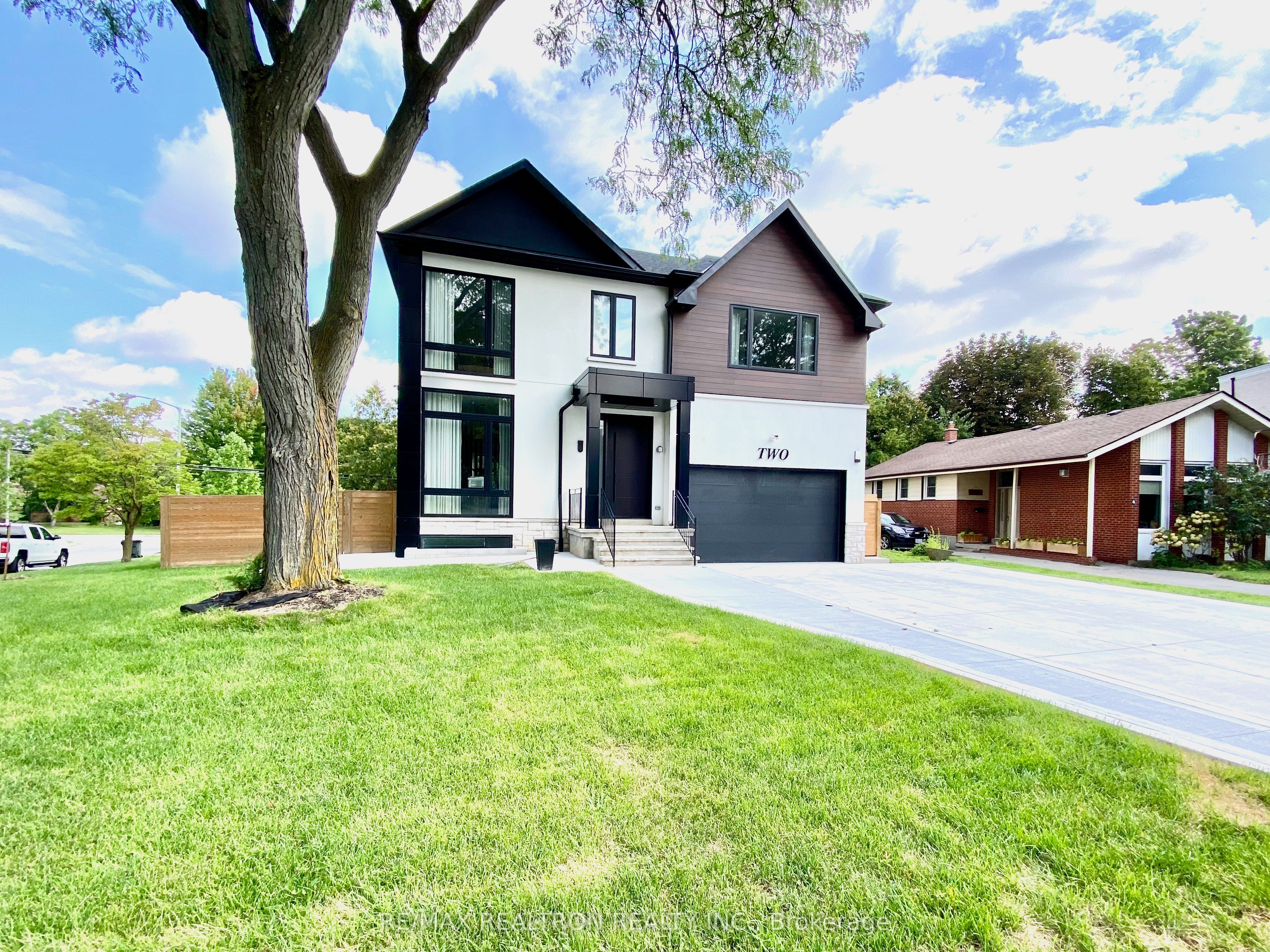 2 North Hills Terrace Property Photo 1