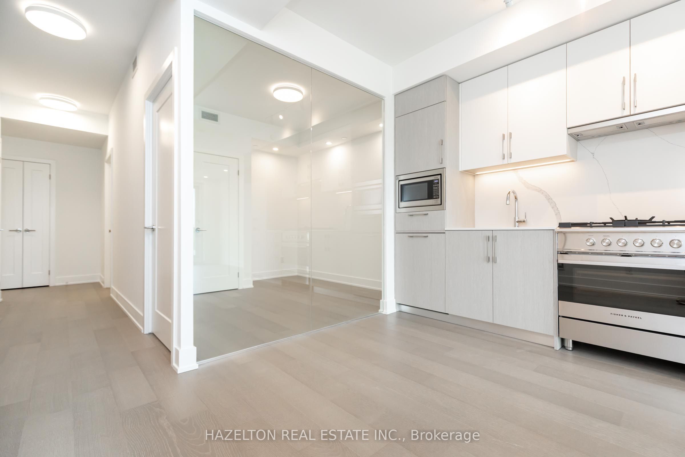 8 Manor Road W 605 Property Photo 14