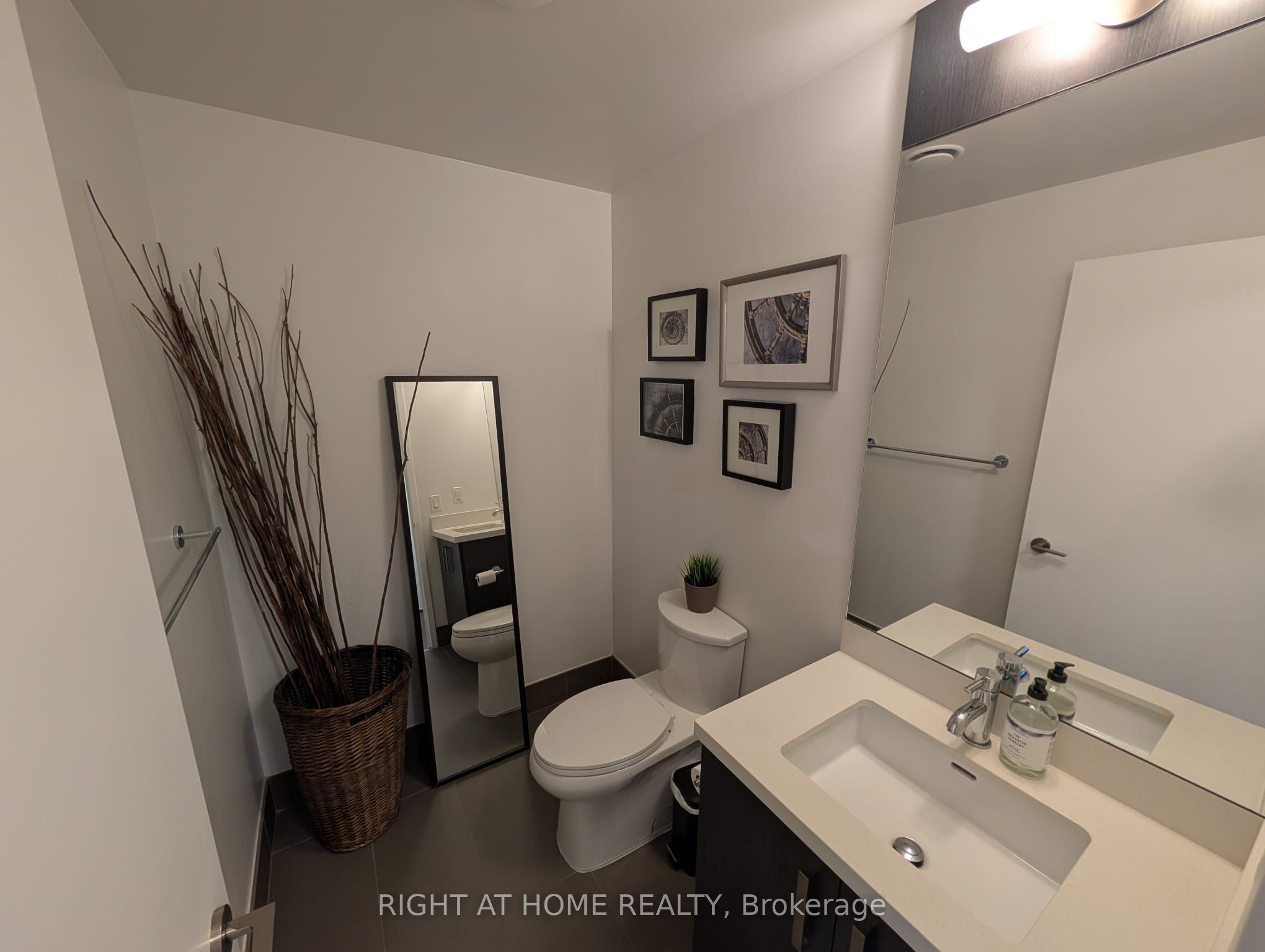 455 Front Street E S115 Property Photo 10