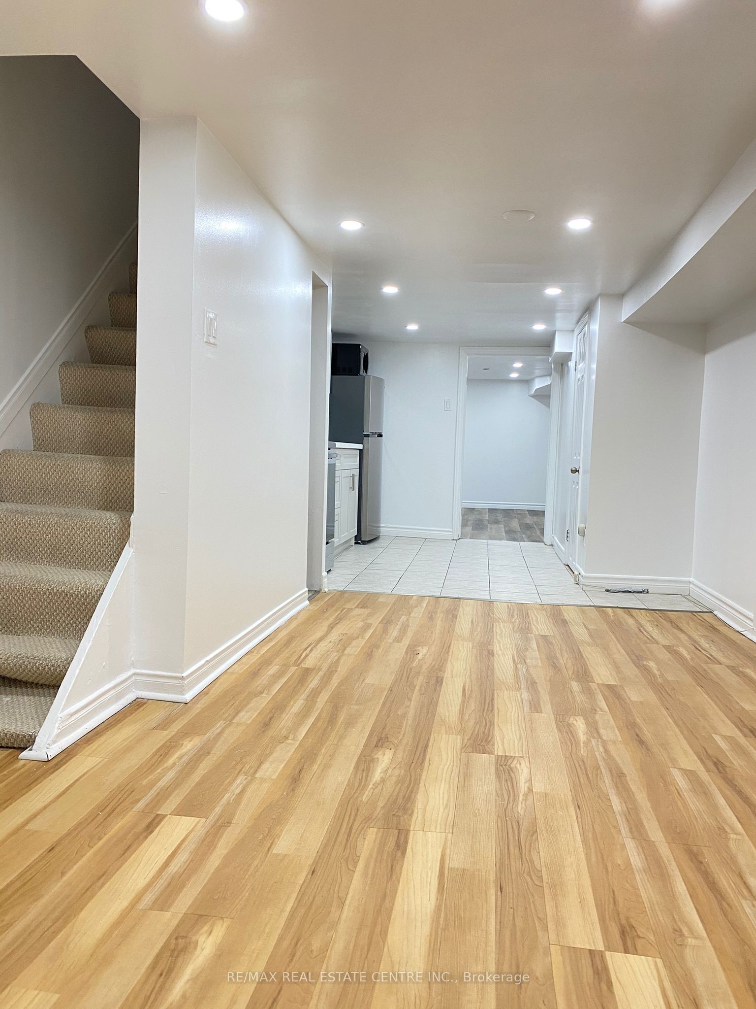 472 Lansdowne Avenue Lower Property Photo 1