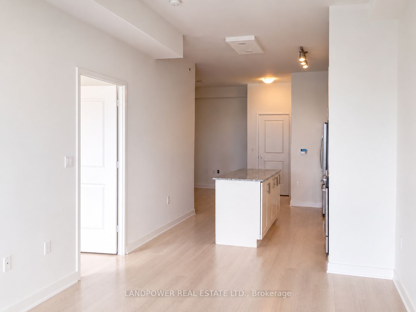 1 The Esplanade 3509 Property Photo 7