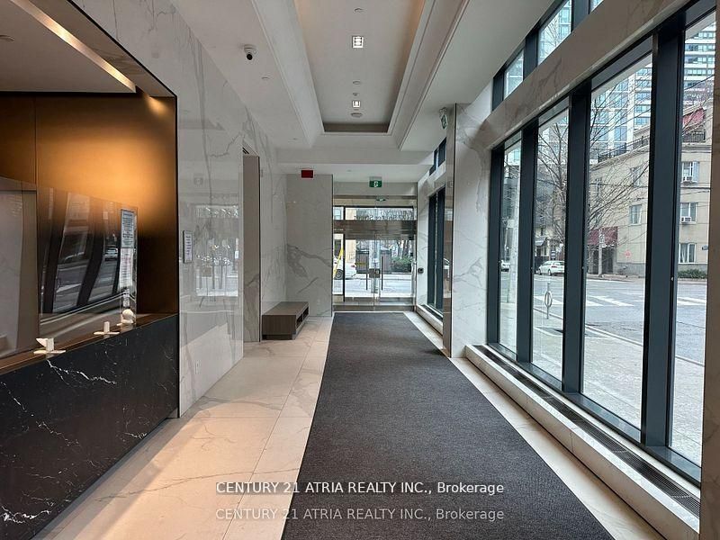 77 Shuter Street 1012 Property Photo 8