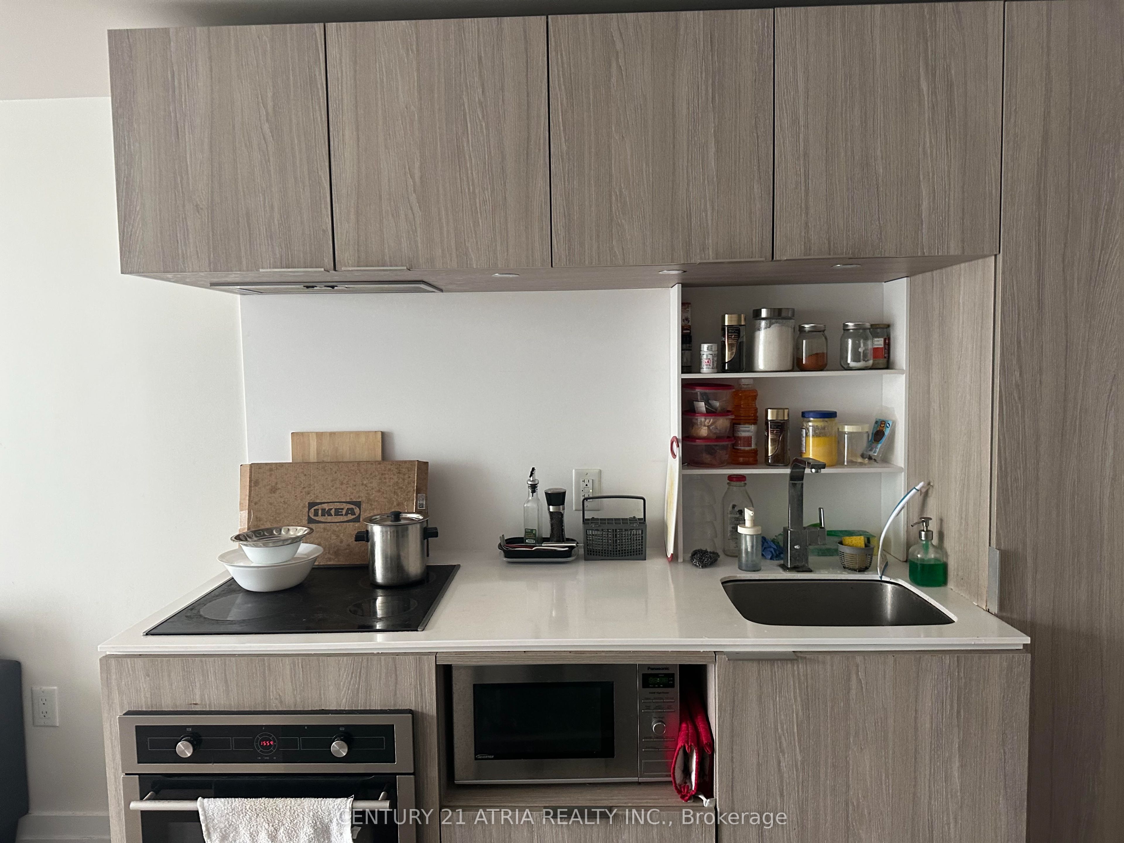 77 Shuter Street 1012 Property Photo 13