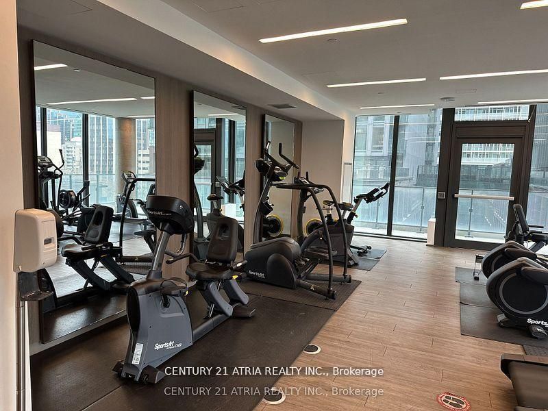 77 Shuter Street 1012 Property Photo 19