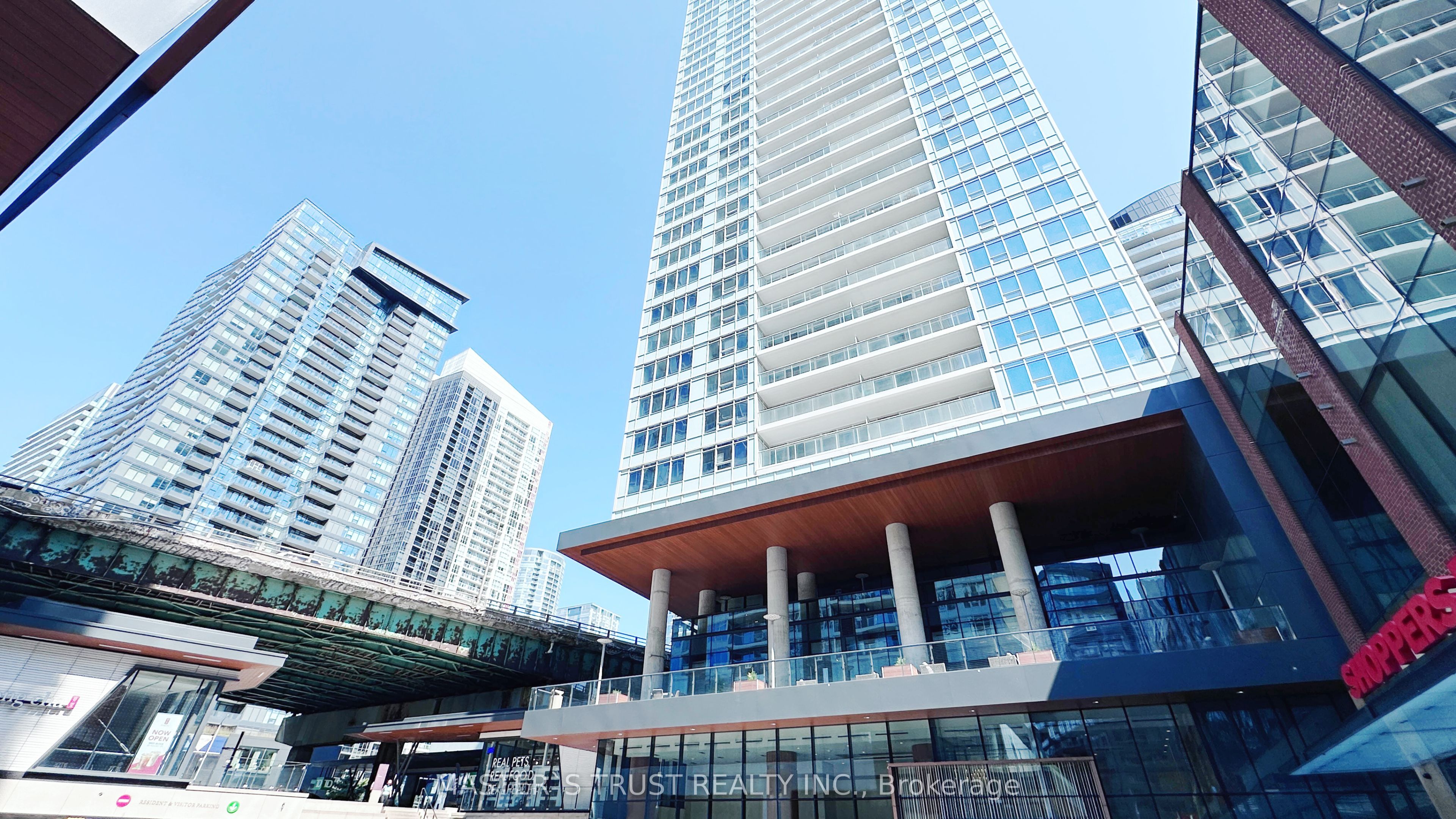 17 Bathurst Street 1715 Property Photo 1