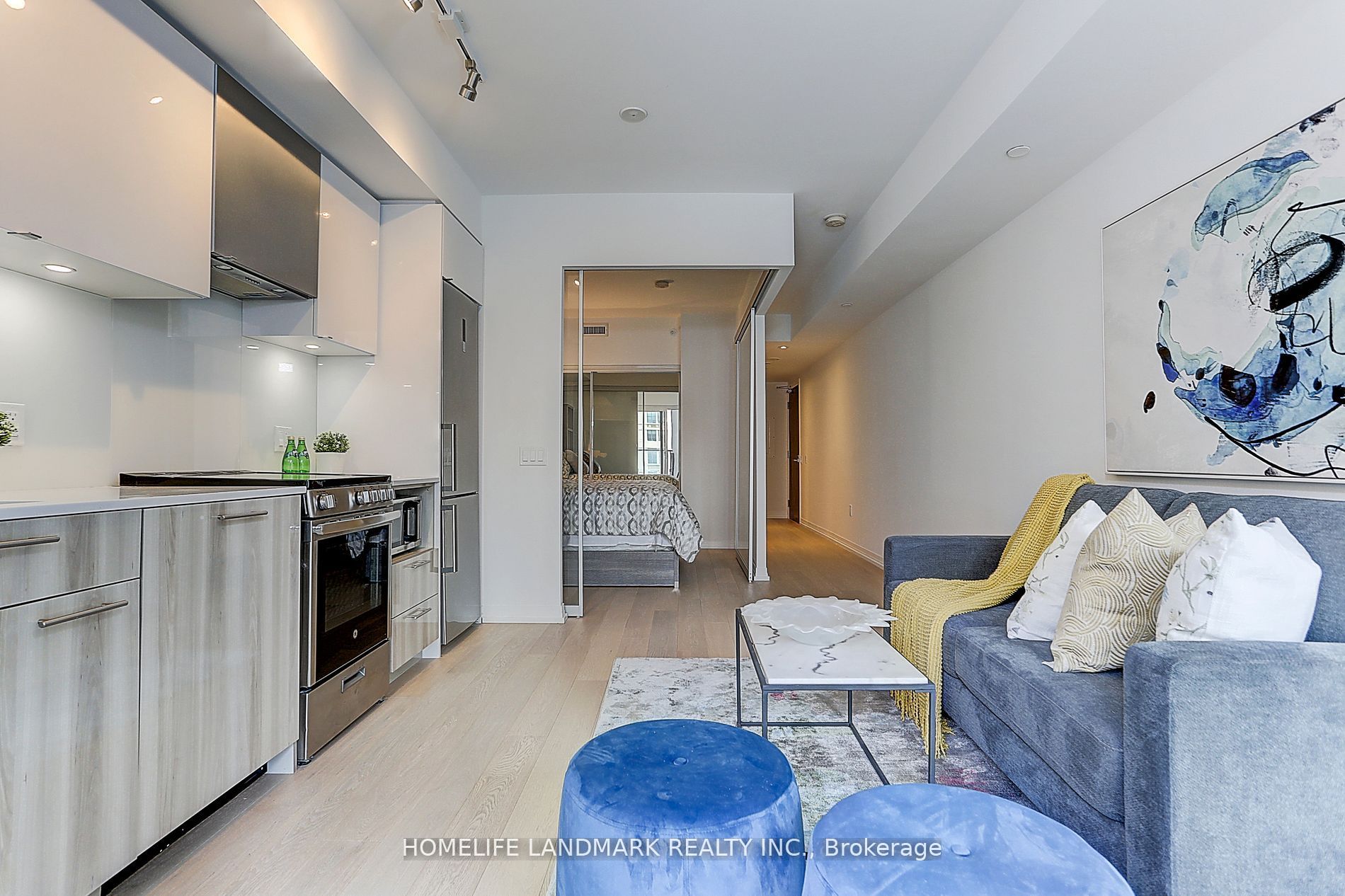 251 Jarvis Street 224 Property Photo 4